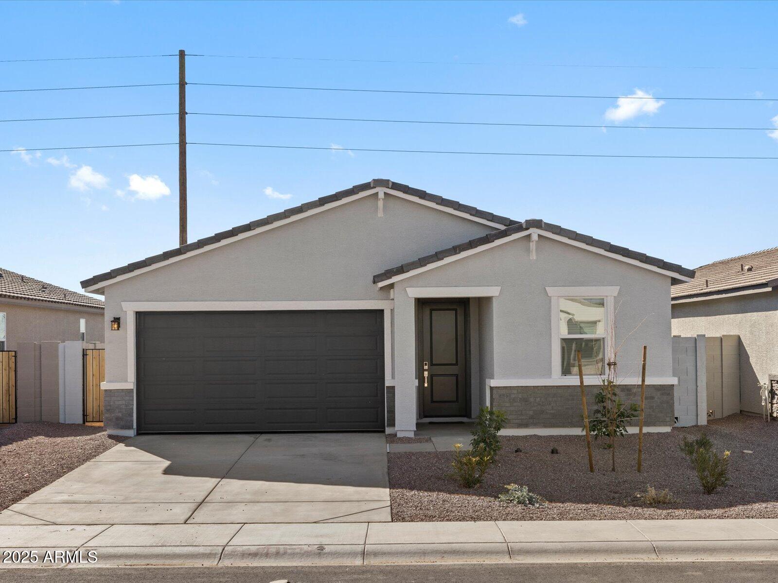 7477 E COZY COTTAGE Lane