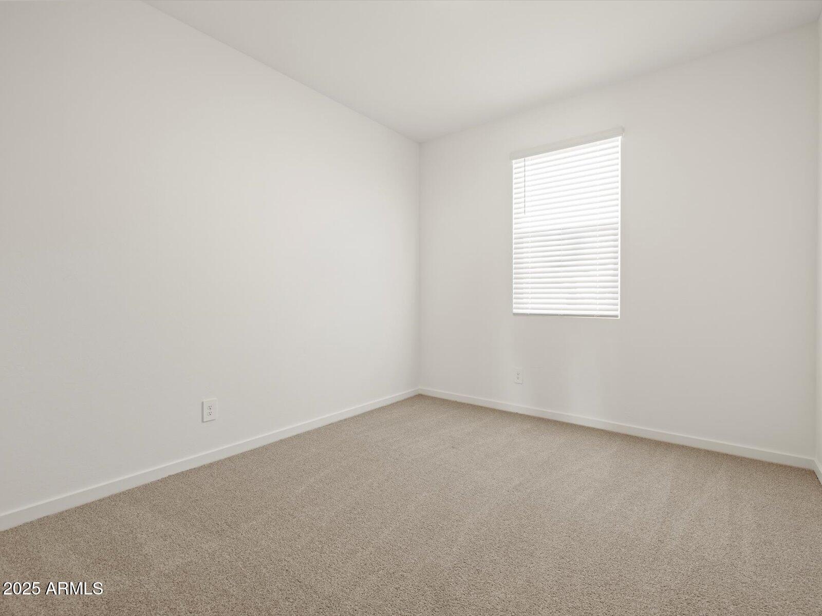 7477 E COZY COTTAGE Lane