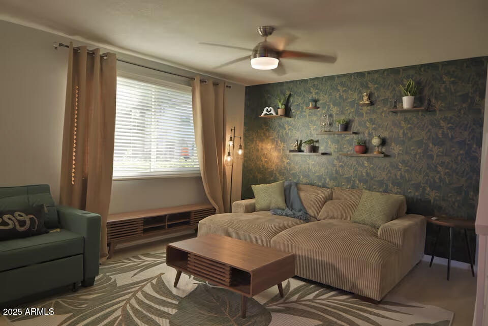 4354 N PARKWAY Avenue