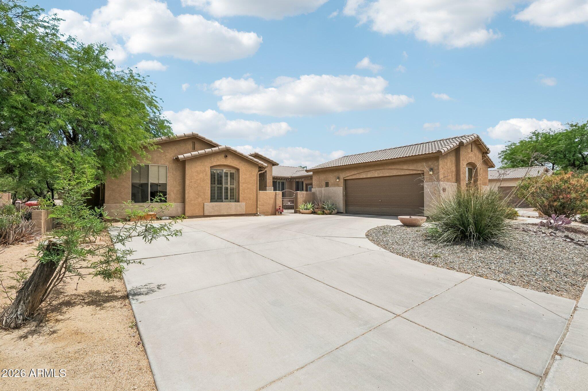 6114 W HEDGEHOG Place