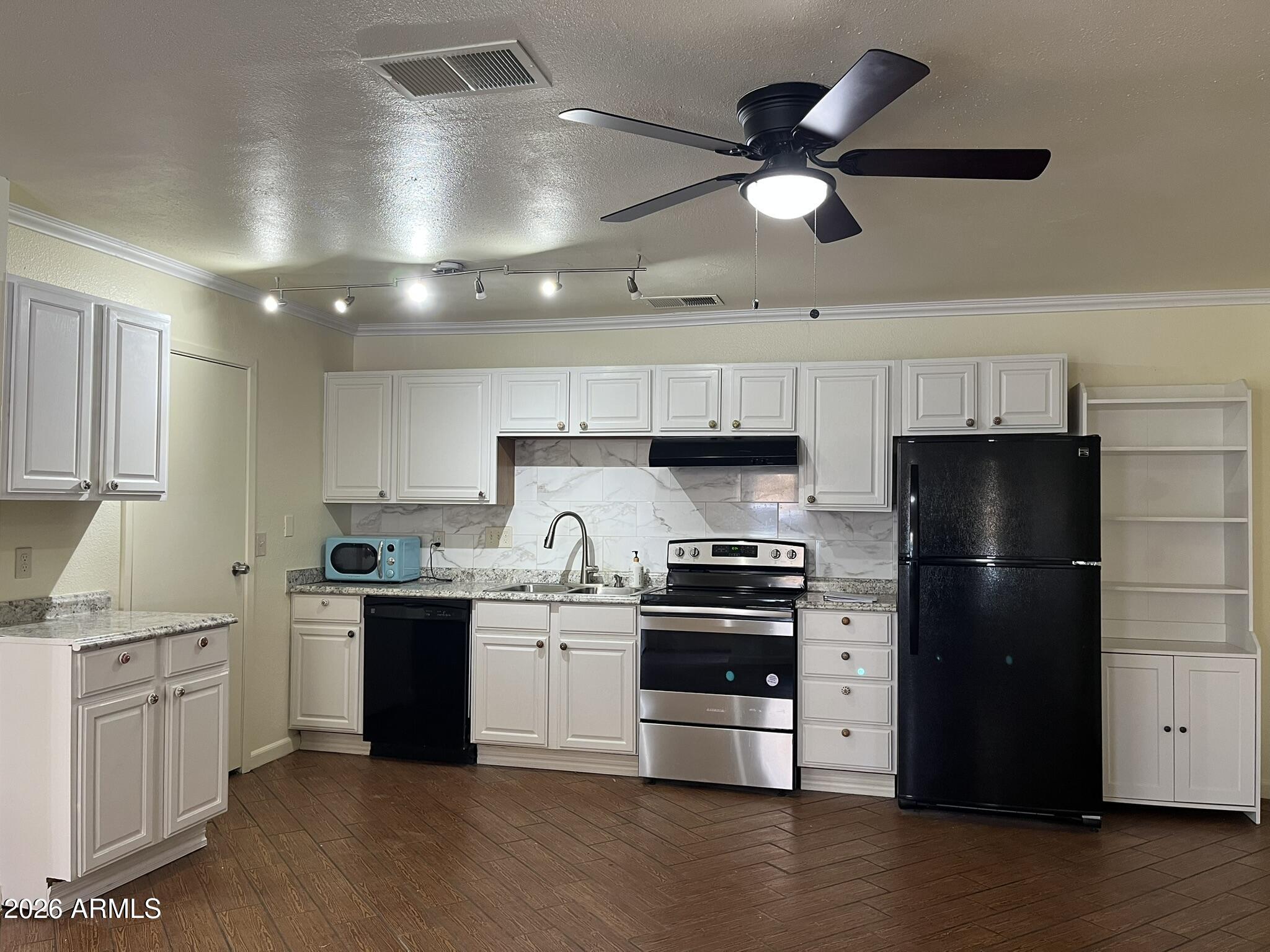 3511 E BASELINE Road 1213