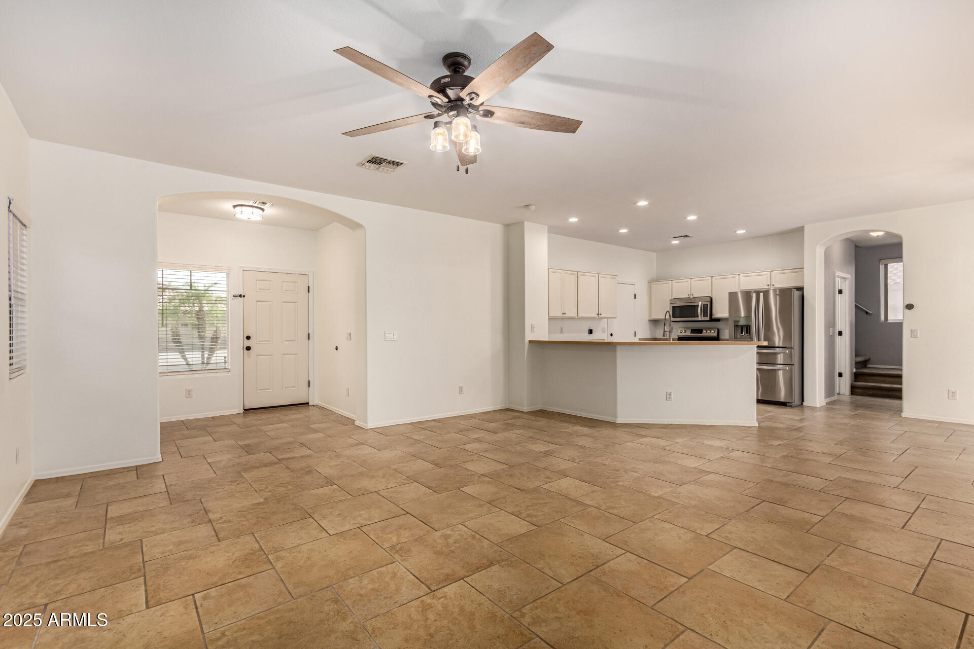 8382 W MARY ANN Drive