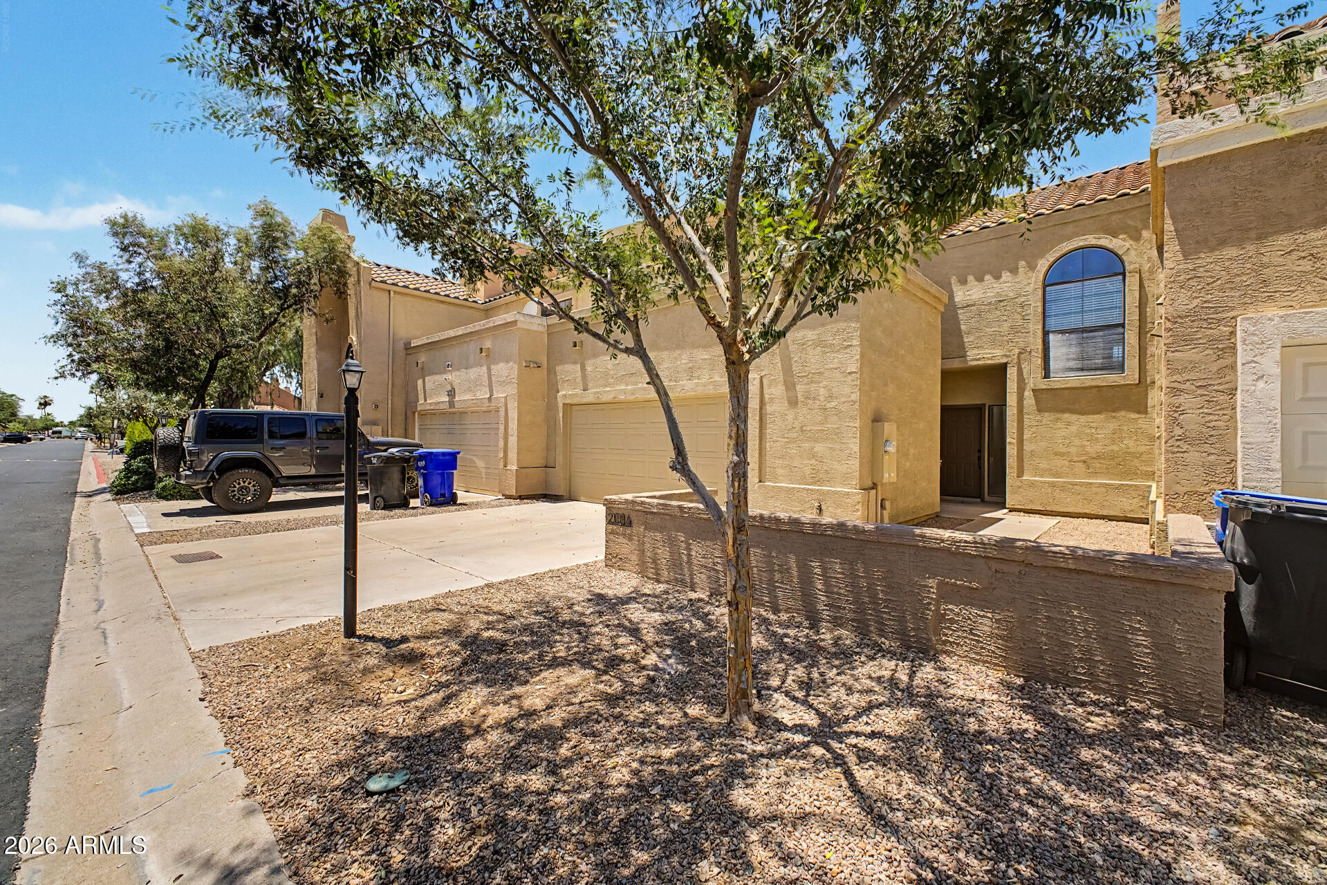 2084 N SUNSET Drive