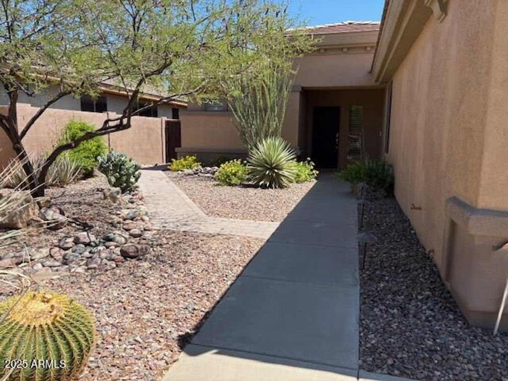 Photo of 41419 N Fairgreen Way, Anthem, AZ 85086 (MLS # 6891404)