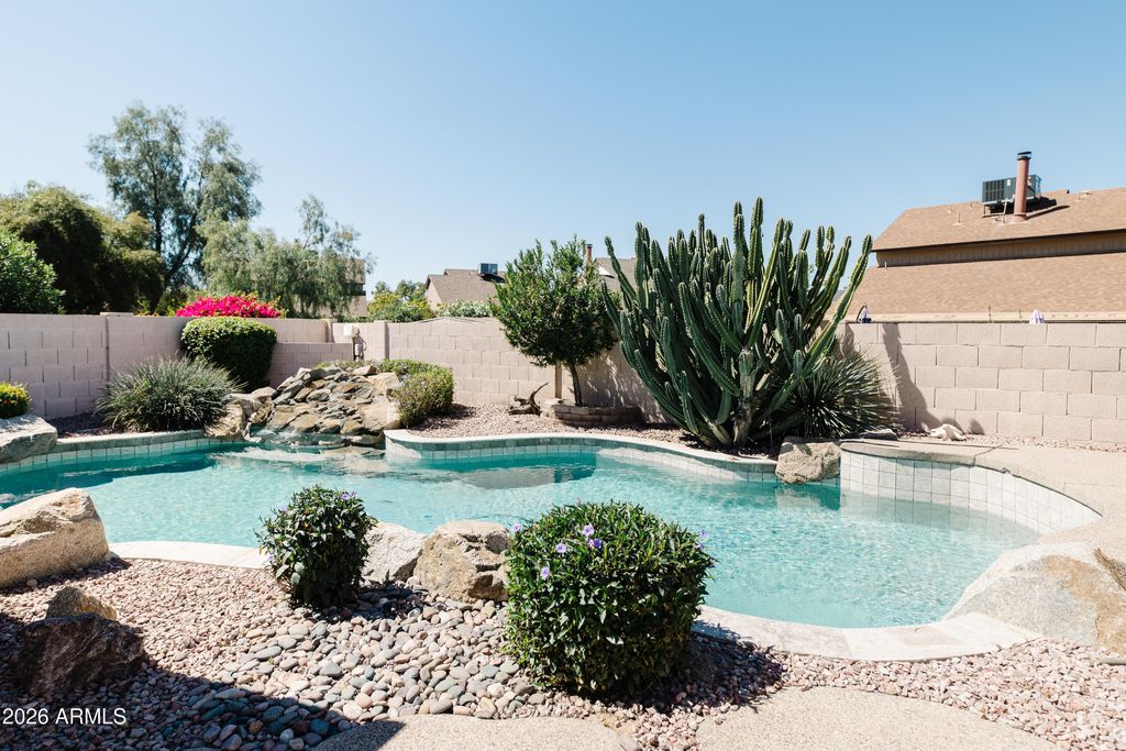 Photo of 720 N Hazelton Drive, Chandler, AZ 85226 (MLS # 7003903)