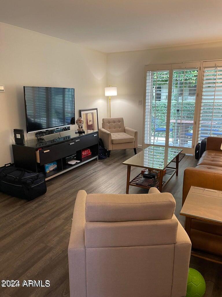 CAMELBACK HOUSE - Residential Lease