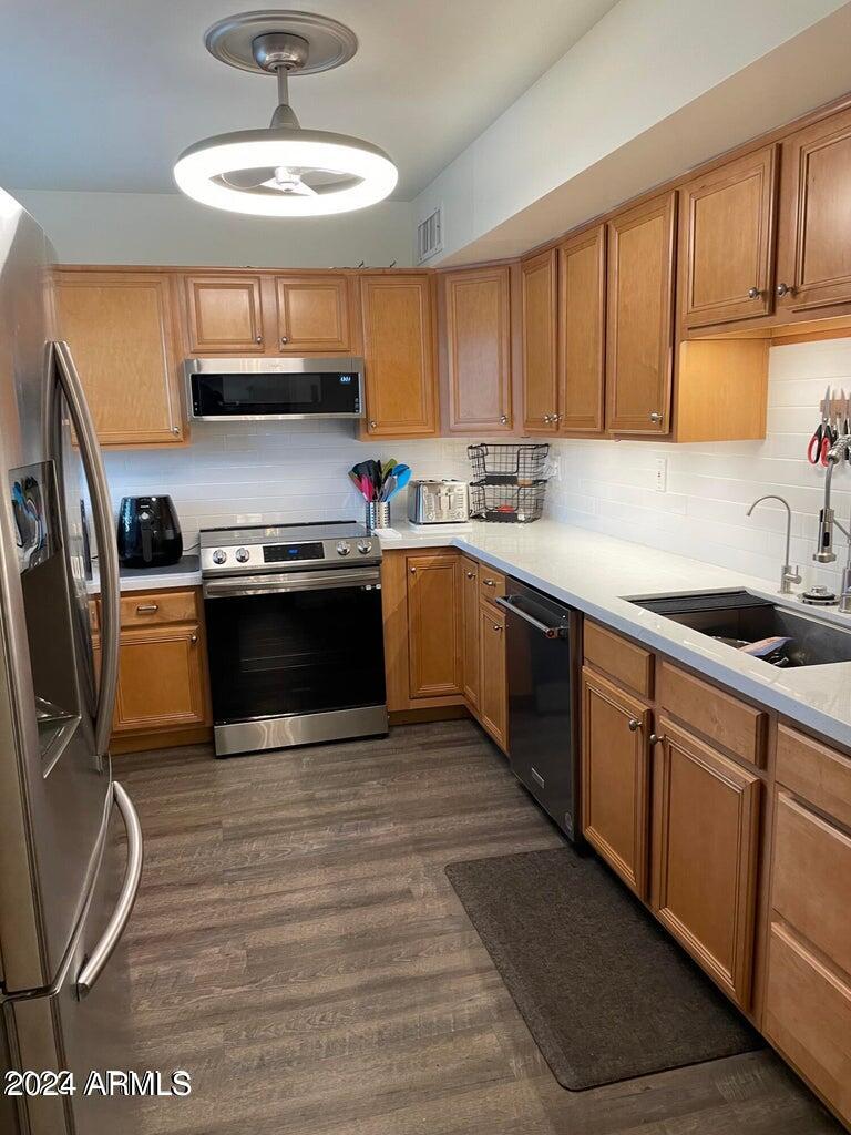 CAMELBACK HOUSE - Residential Lease
