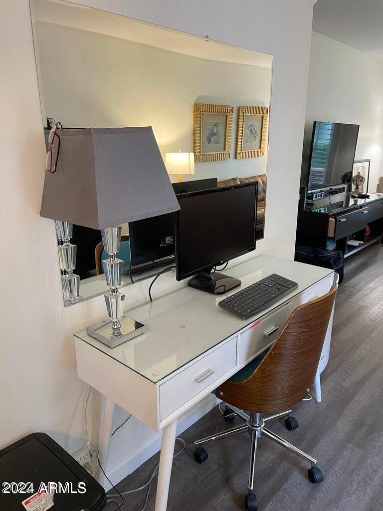 CAMELBACK HOUSE - Residential Lease