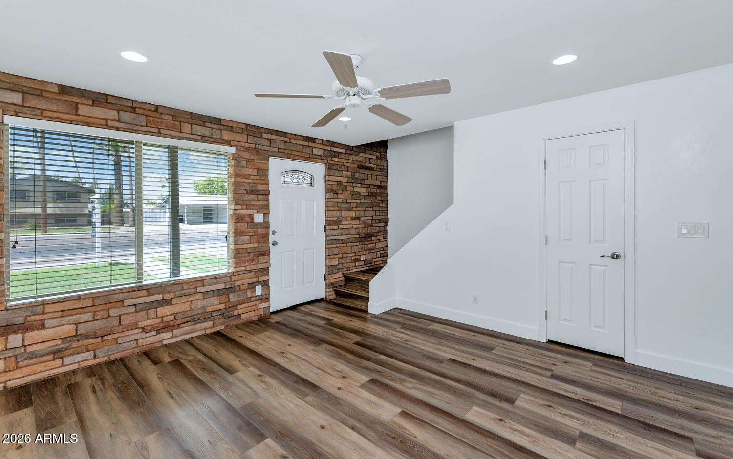 5805 N GRANITE REEF Road