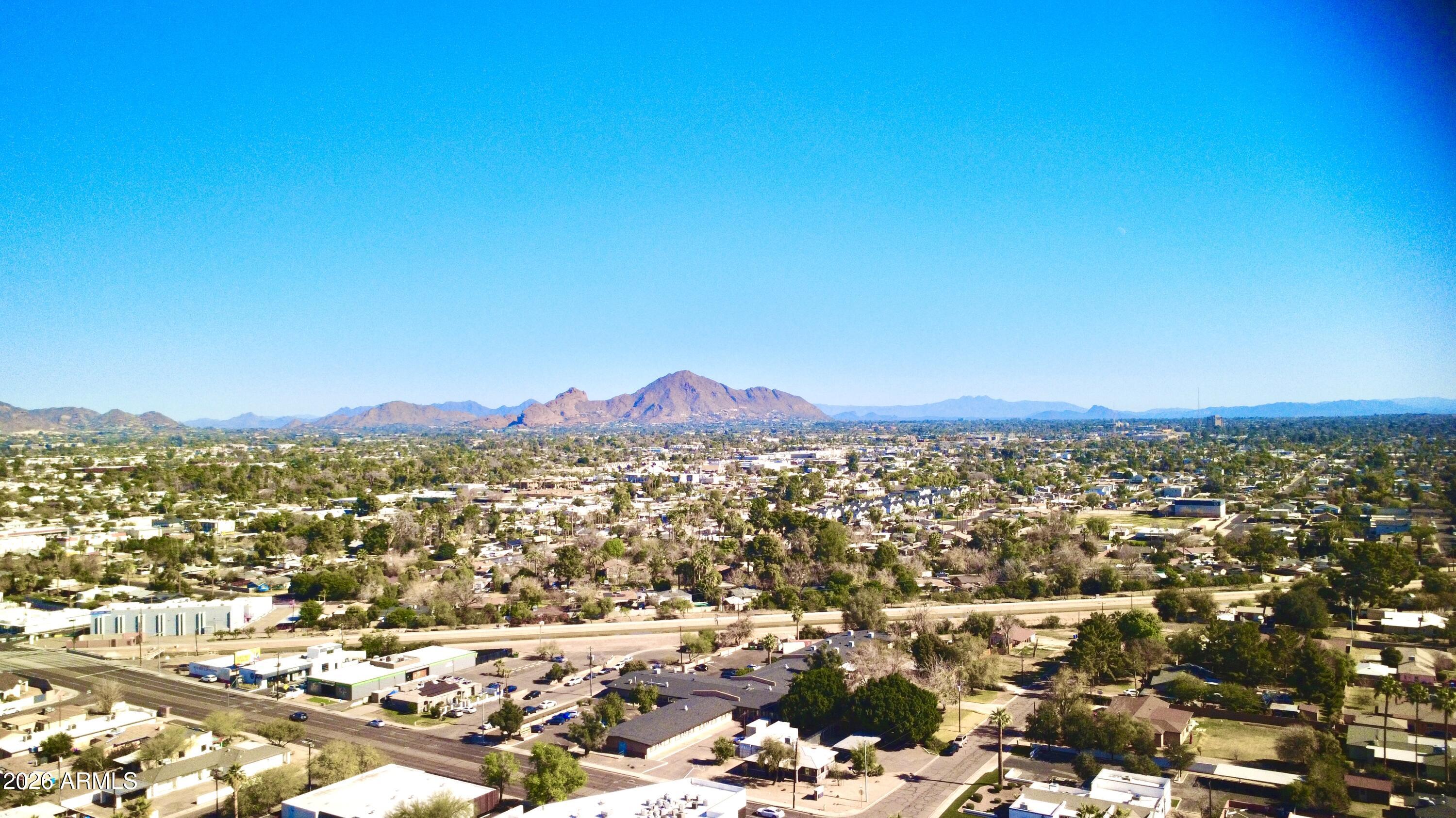 2312 E HARVARD Street