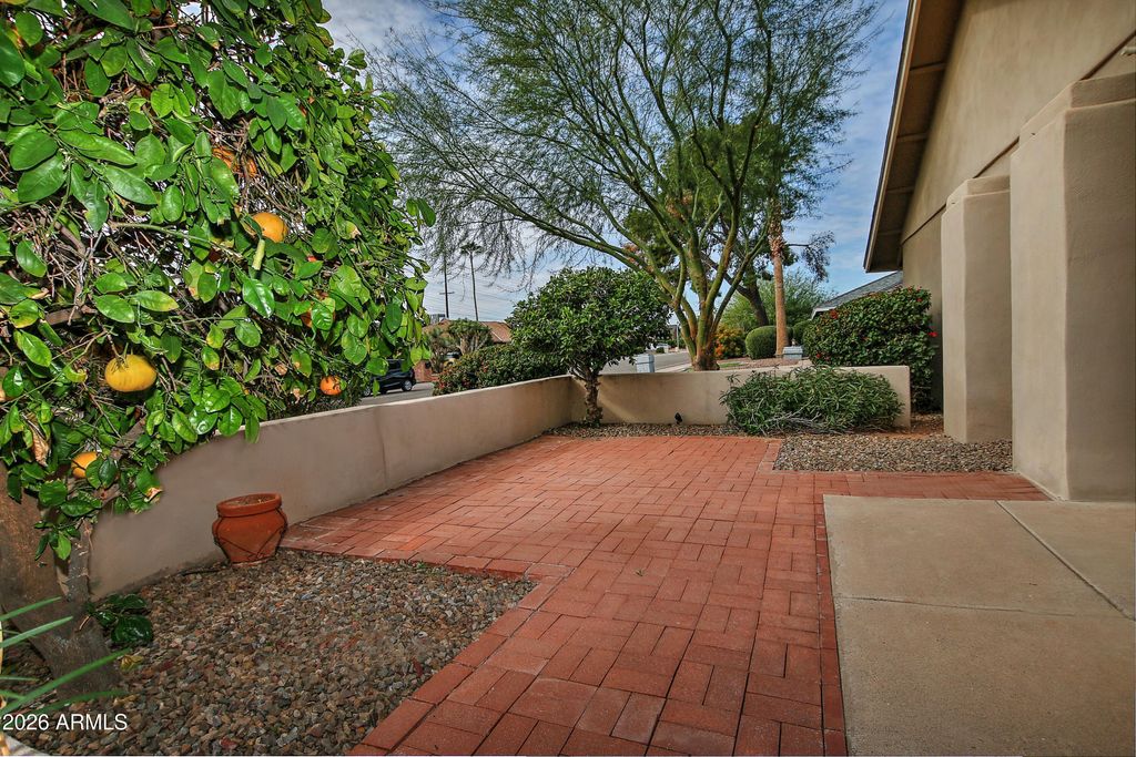 Photo of 1938 E Diamond Drive, Tempe, AZ 85283 (MLS # 6978753)