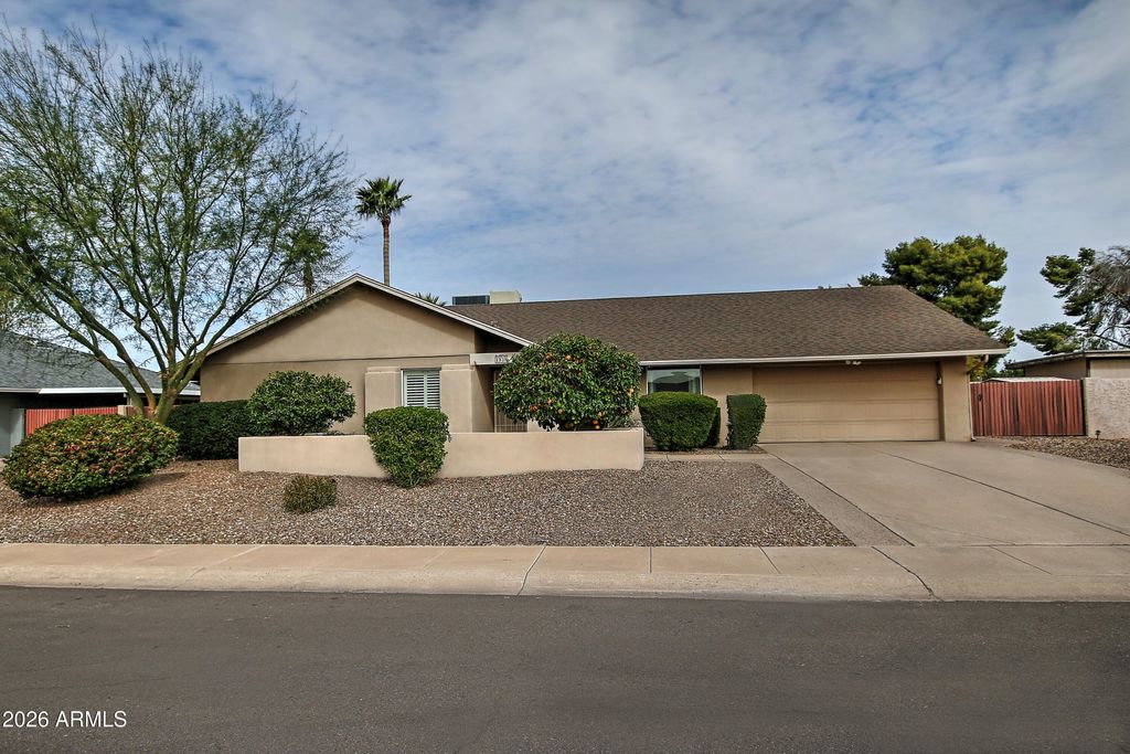 Photo of 1938 E Diamond Drive, Tempe, AZ 85283 (MLS # 6978753)