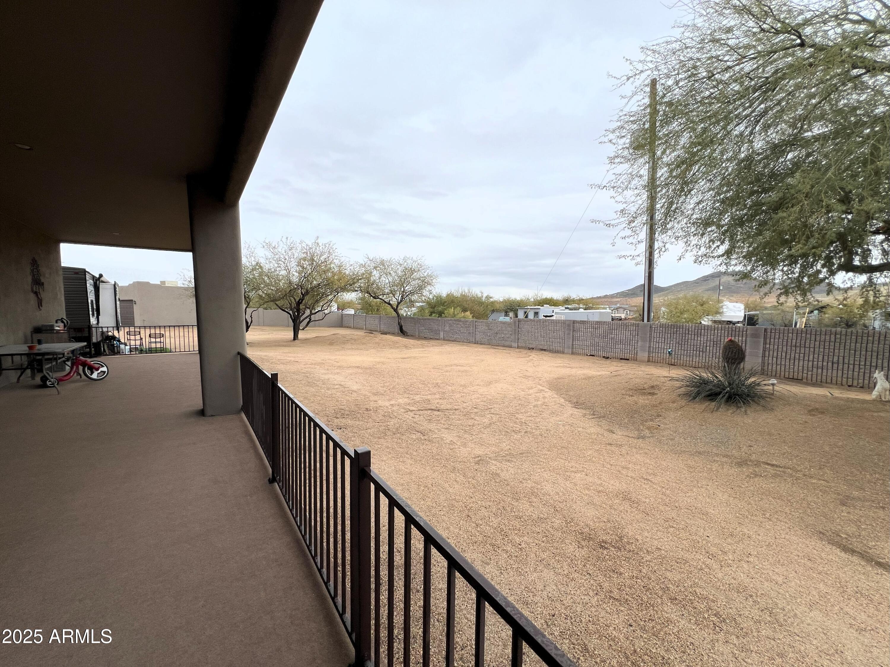 2427 W DESERT HILLS ESTATE Drive