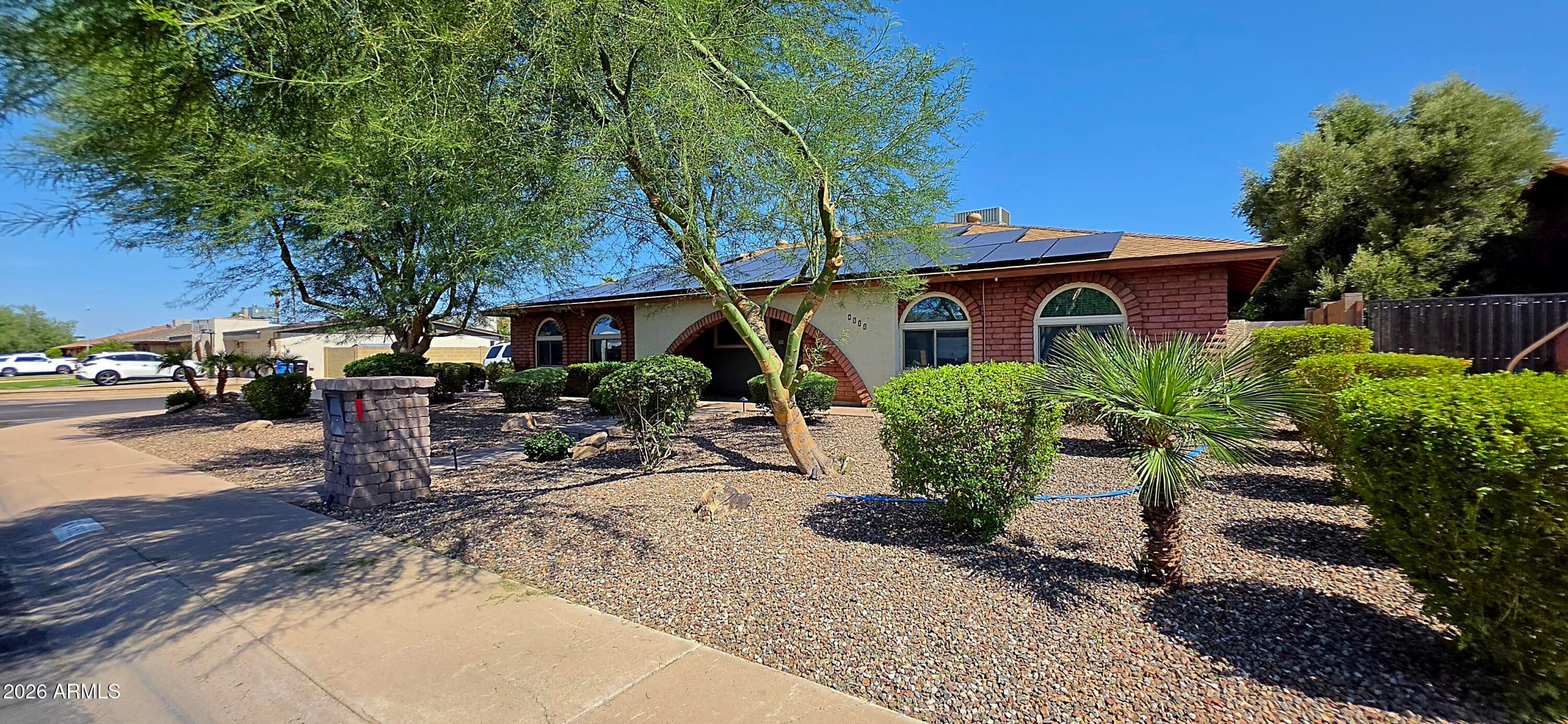 4532 W Corrine Drive