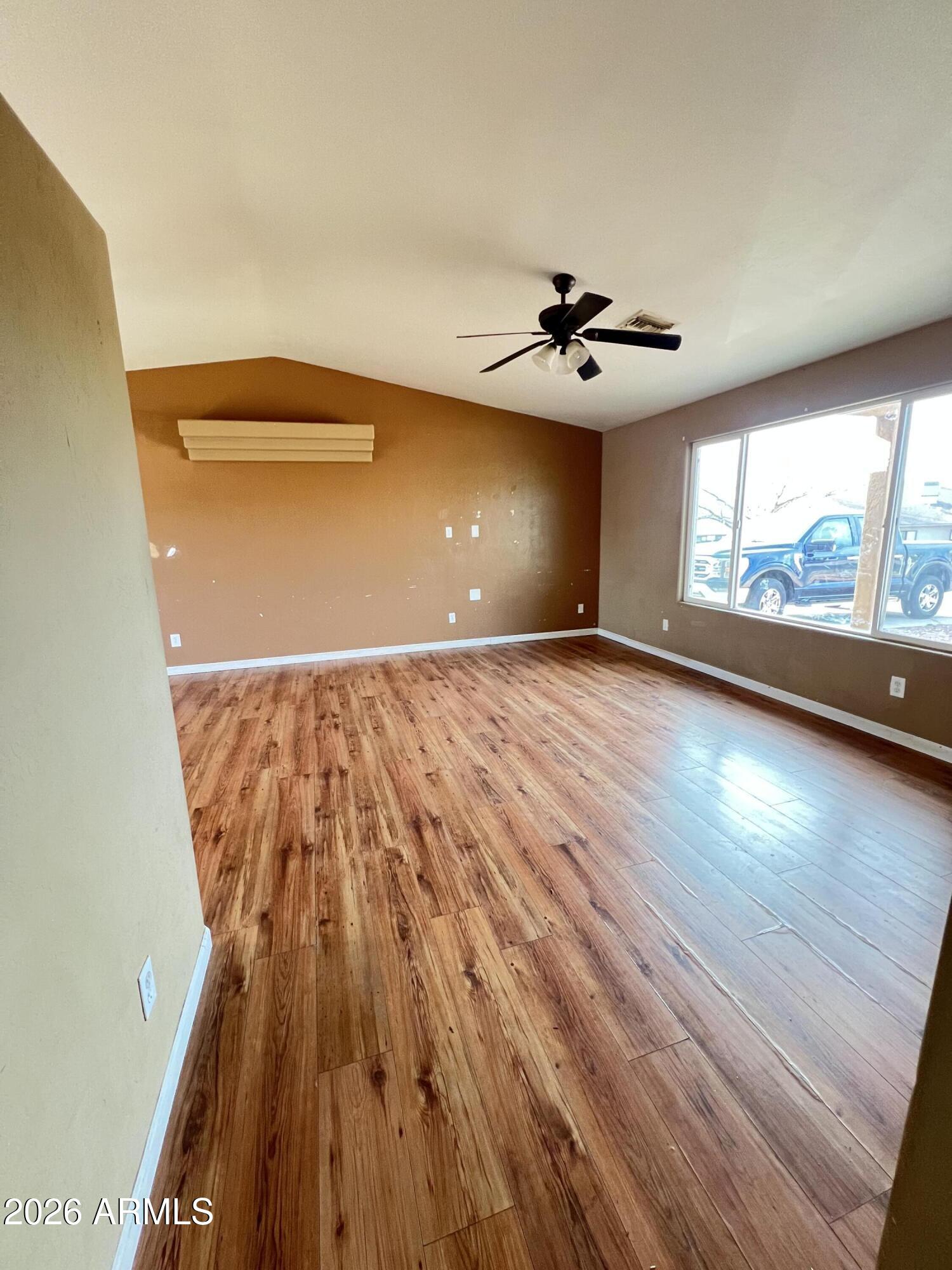 6335 N ROCKLAND Drive