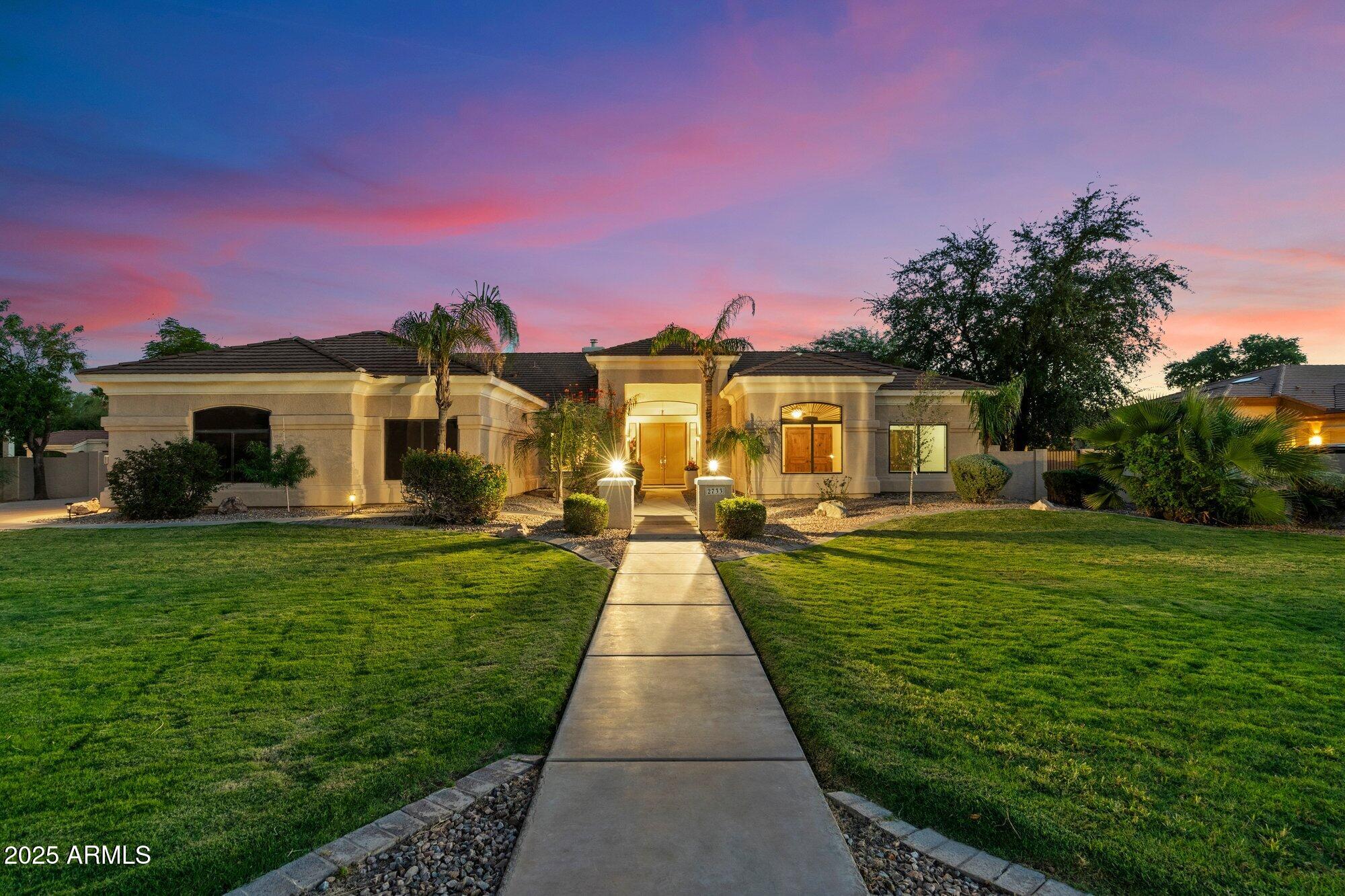2733 E SCORPIO Place