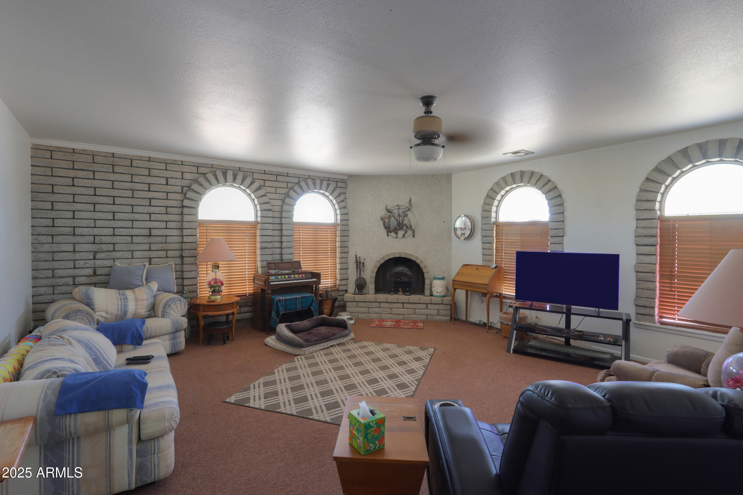 422 W Calle Tuberia --