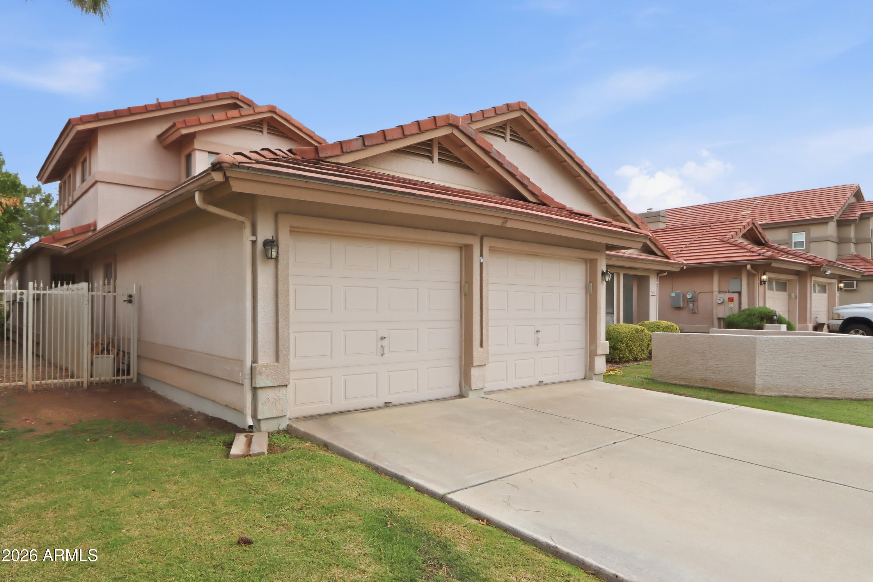 735 N MEADOWLARK Lane