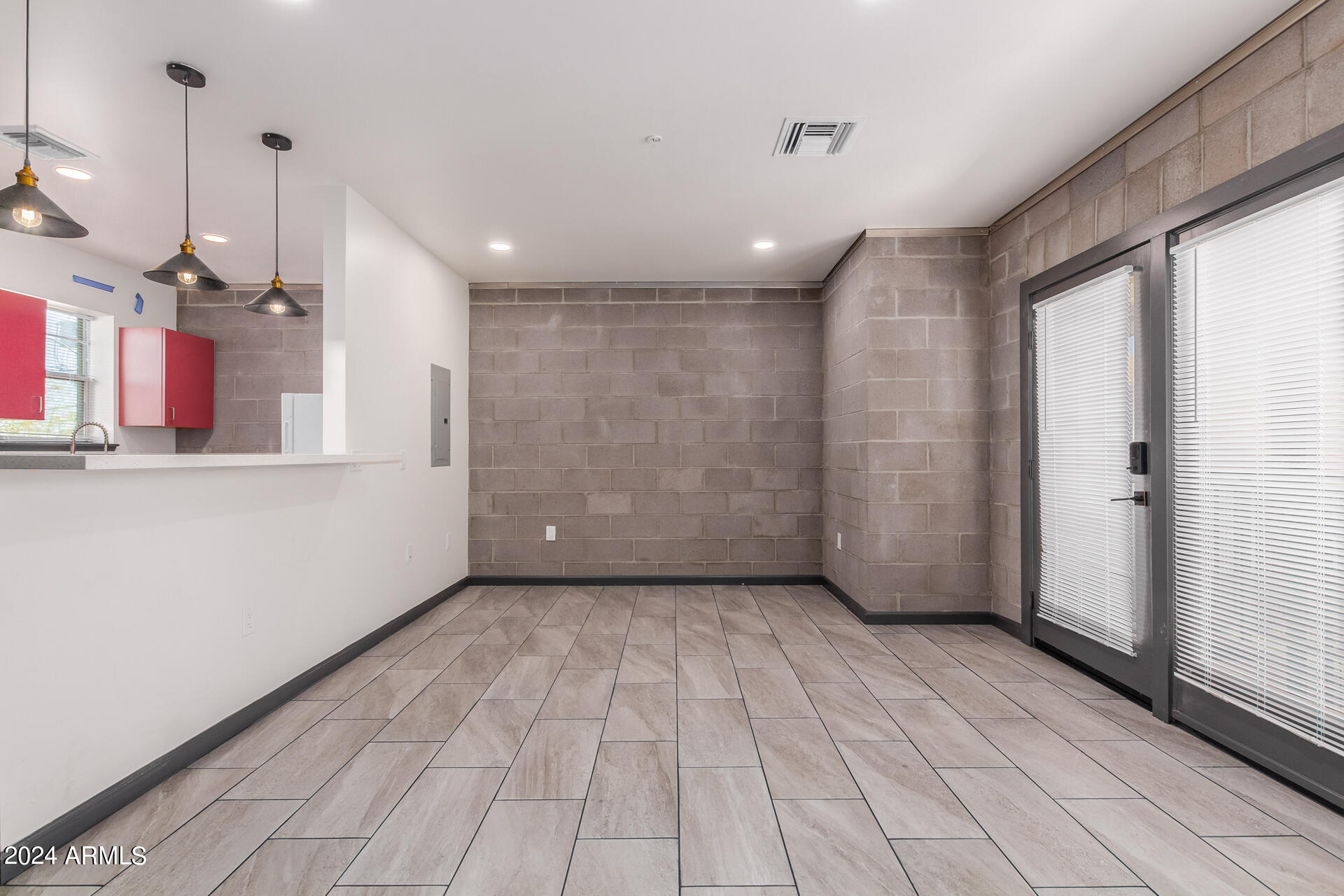 129 N 11TH Avenue 2A