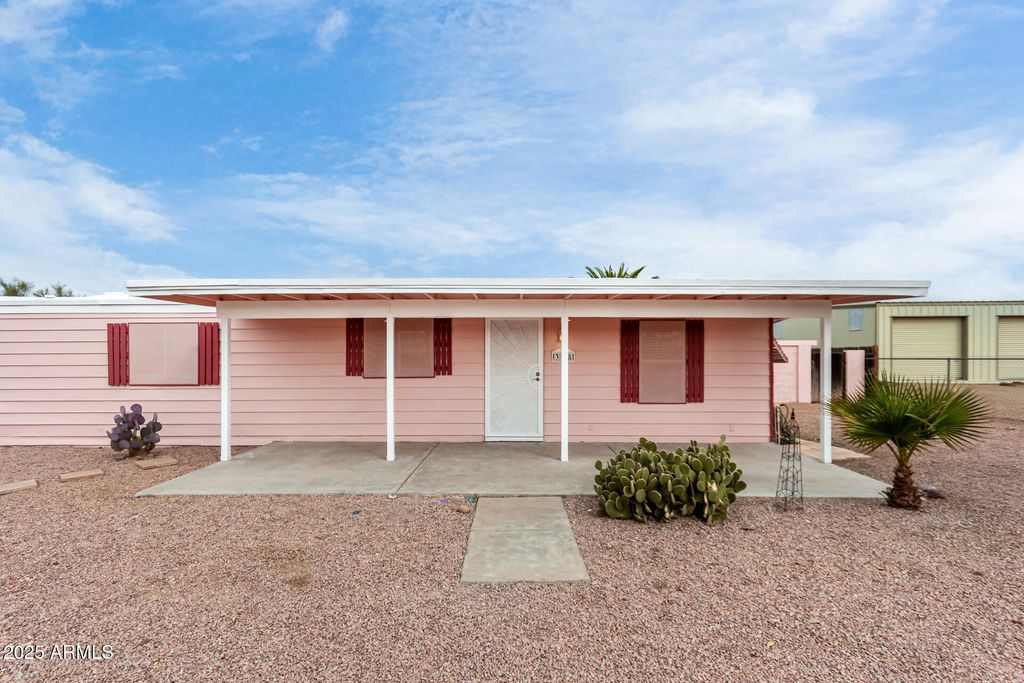 Photo of 378 W Foothill Street, Apache Junction, AZ 85120 (MLS # 6958057)