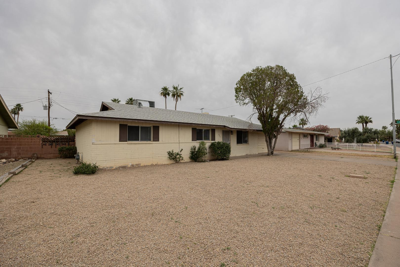 427 E MALIBU Drive