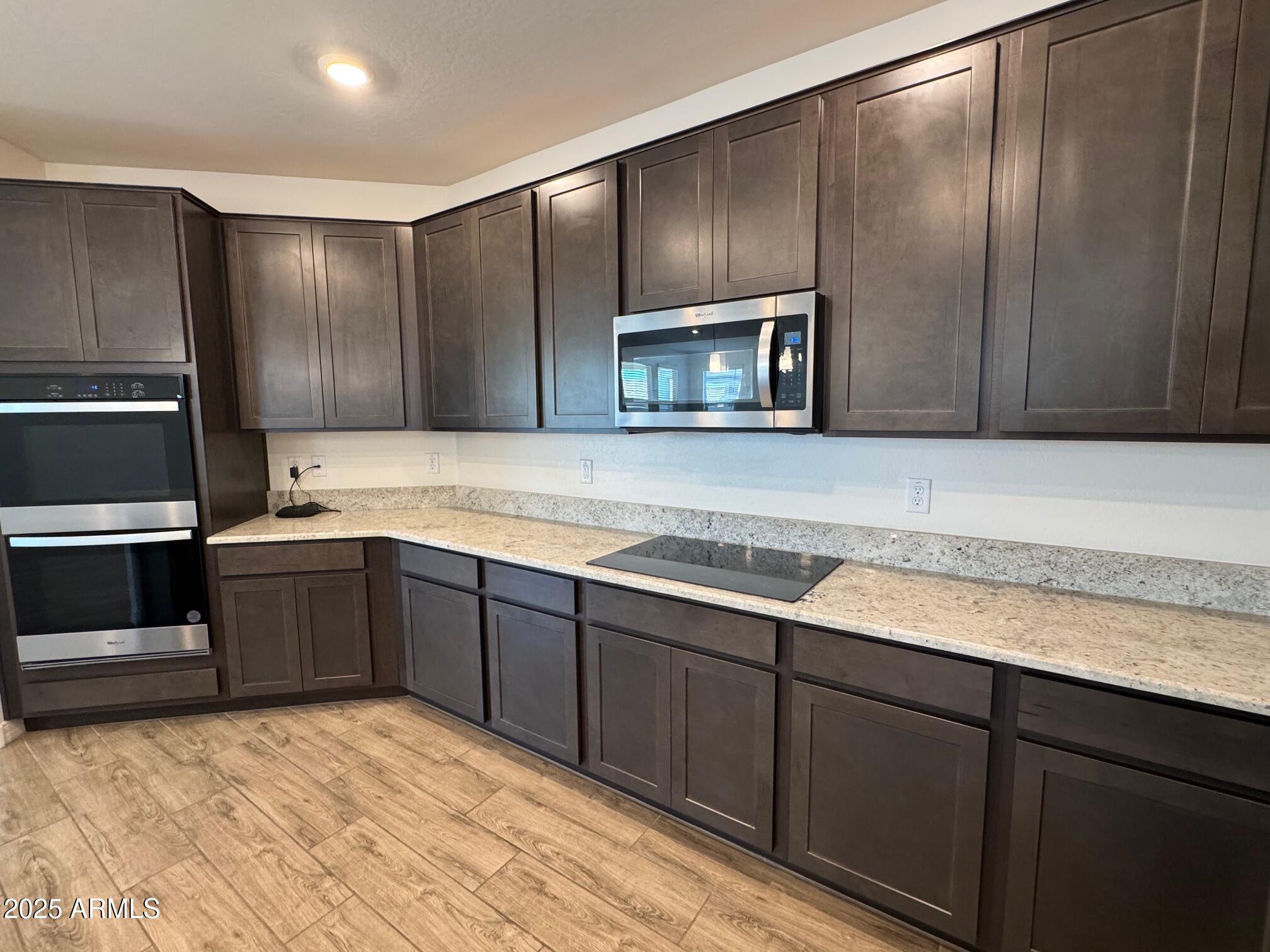 2534 W CHANUTE Pass