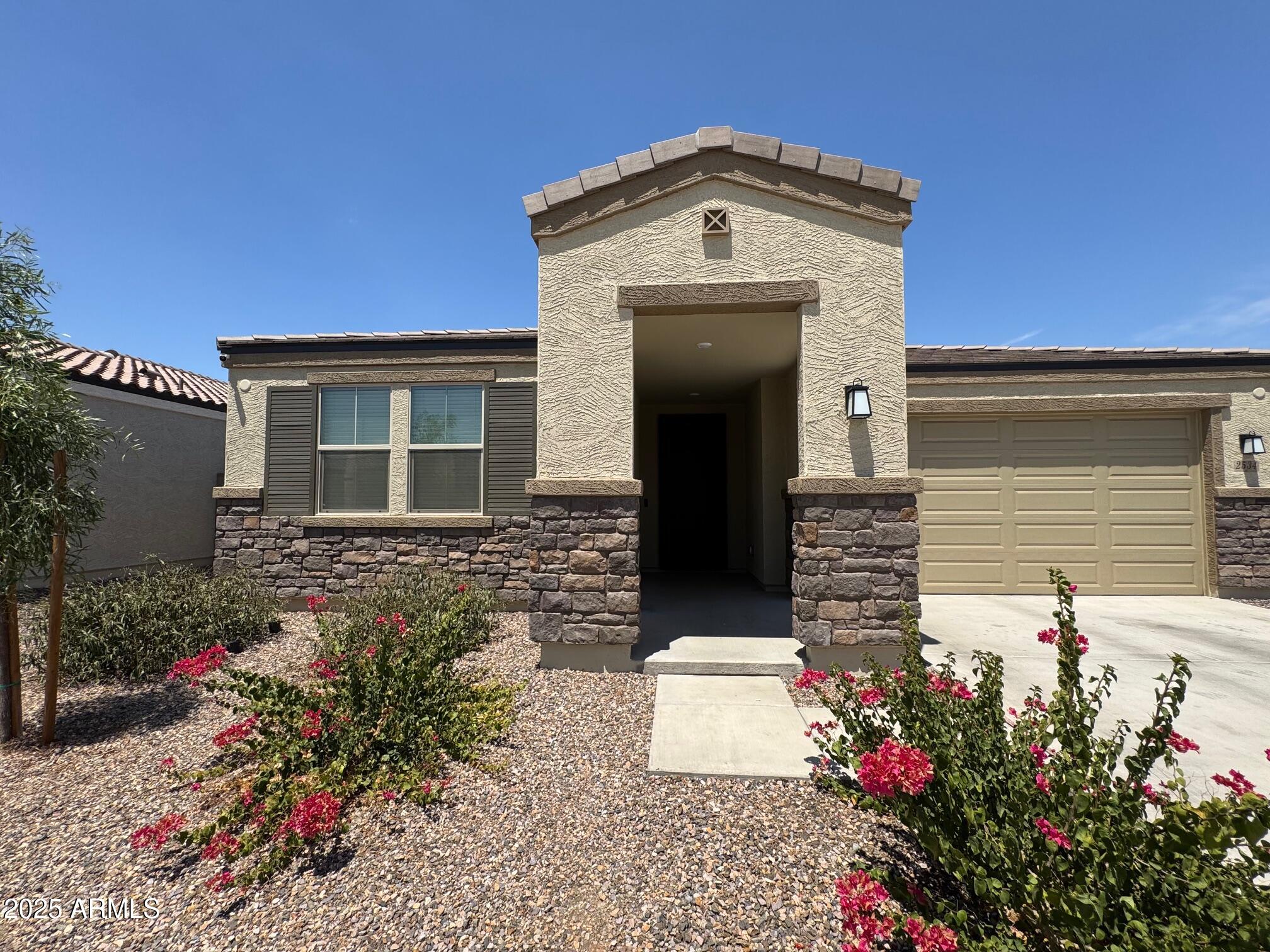 2534 W CHANUTE Pass