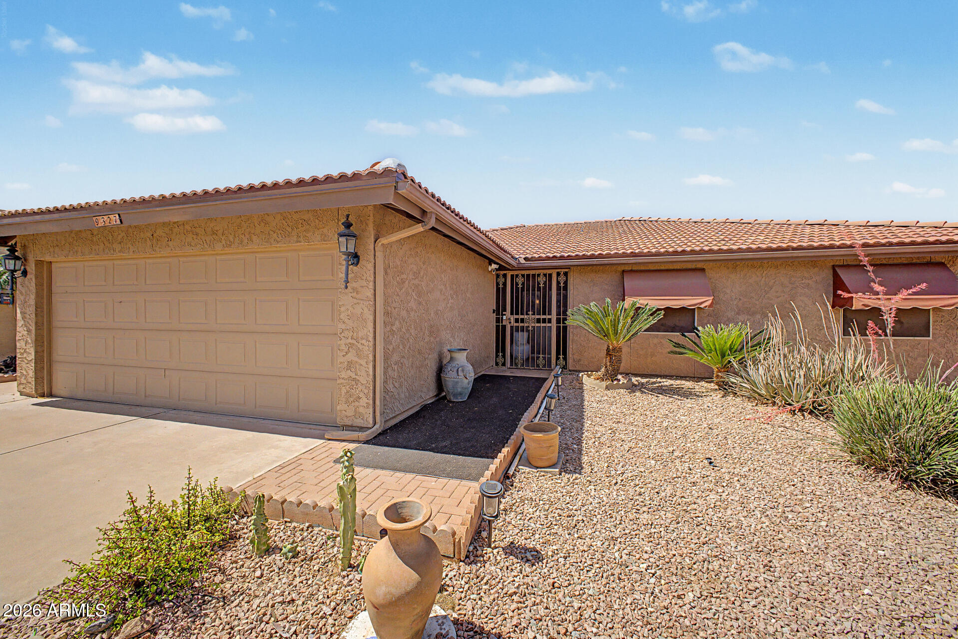 9327 E CITRUS Lane N