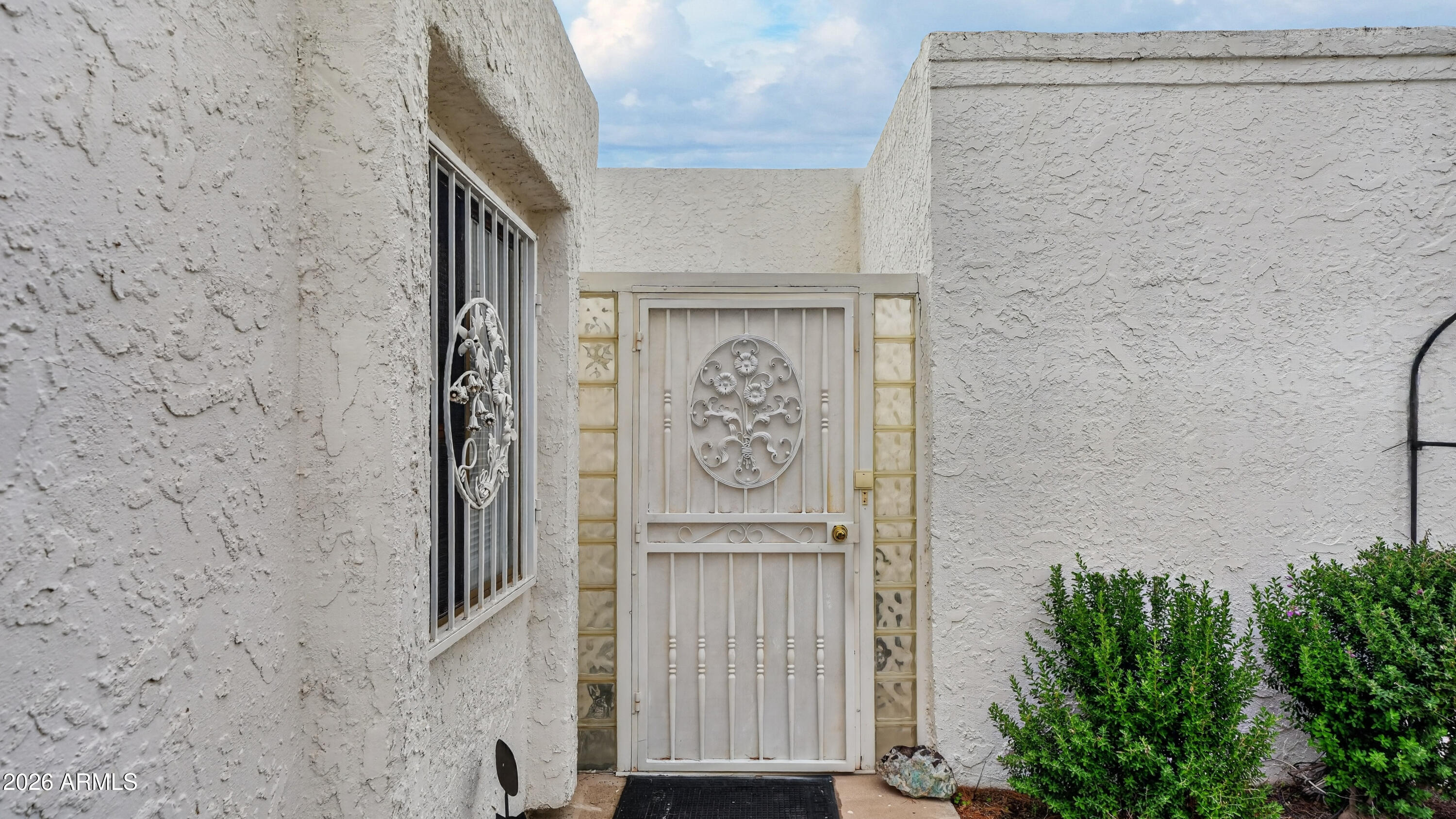 590 CAMINO MOJADO --
