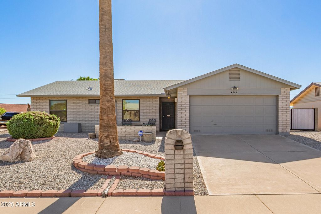 Photo of 1717 W 15th Lane, Apache Junction, AZ 85120 (MLS # 6944524)