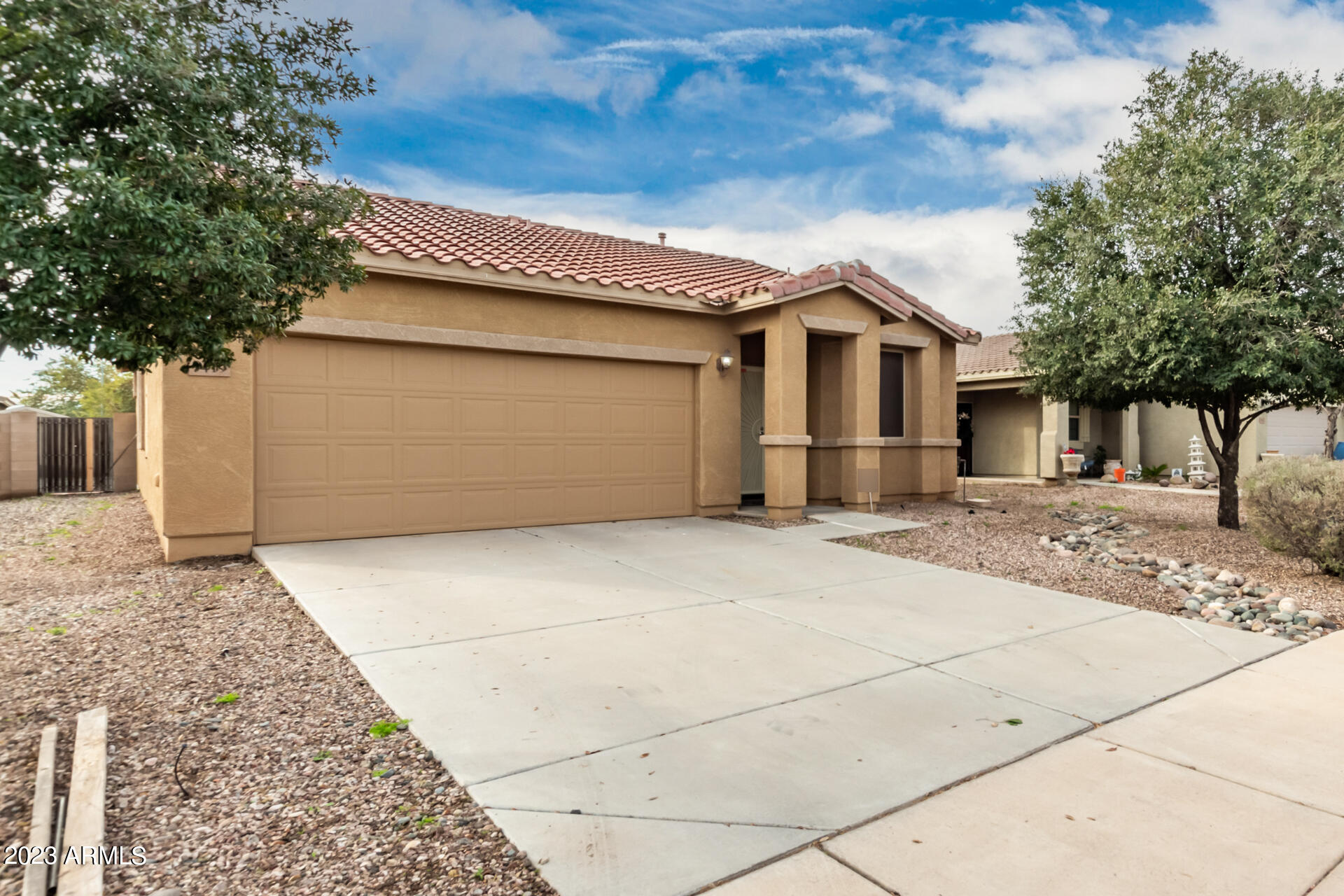 7419 W Glass Lane