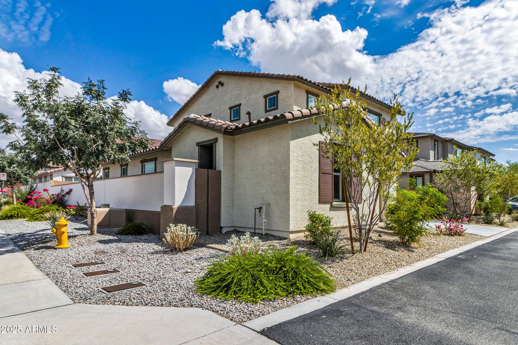 Photo of 13853 S 177th Avenue, Goodyear, AZ 85338 (MLS # 6926603)