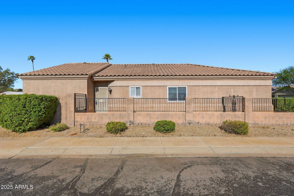 Photo of 13208 N 31st Way, Phoenix, AZ 85032 (MLS # 6952209)