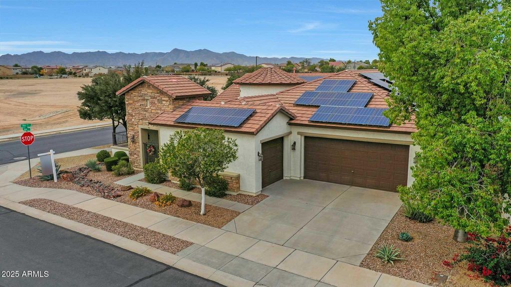 Photo of 17394 W Lincoln Street, Goodyear, AZ 85338 (MLS # 6962245)