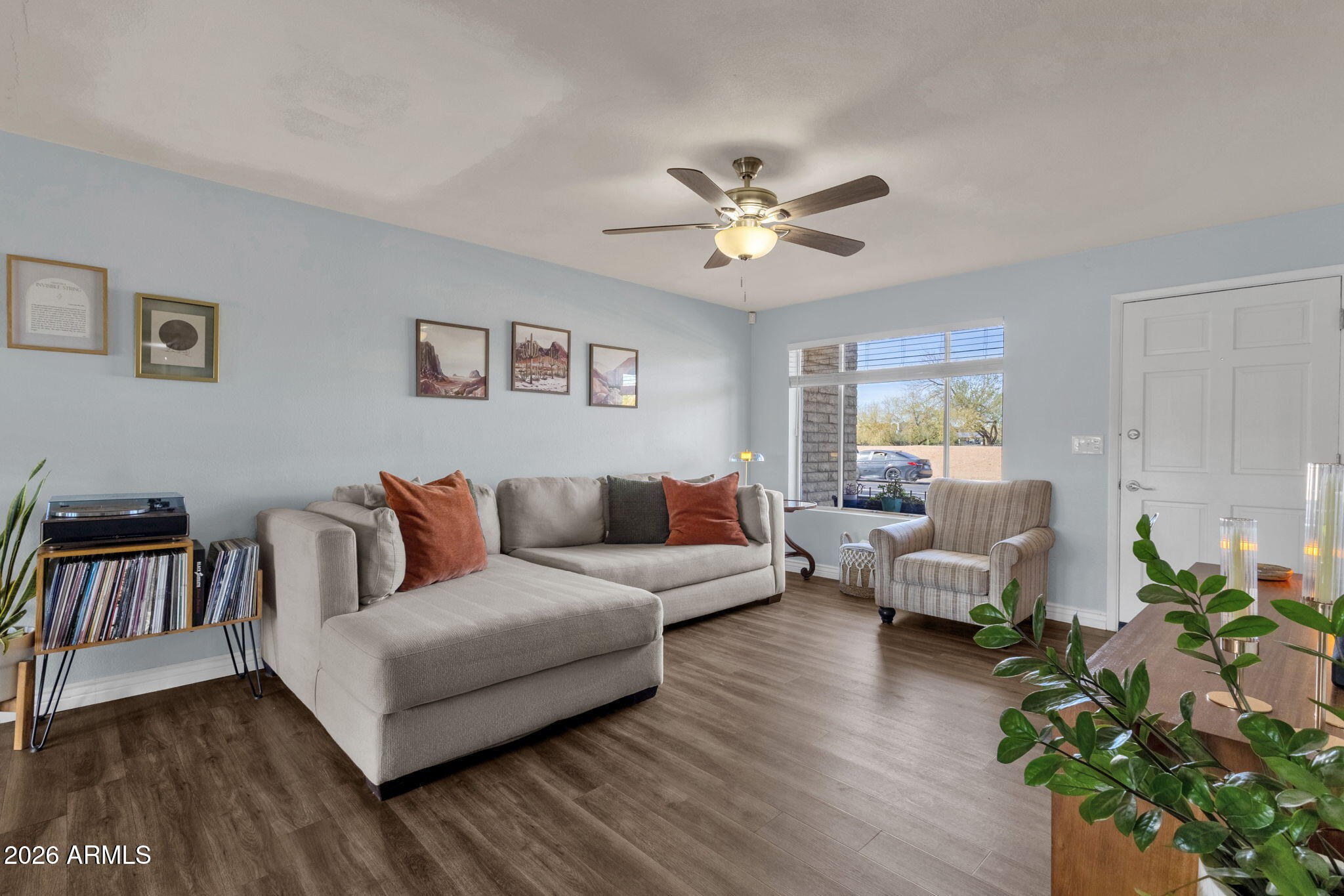 4721 W SWEETWATER Avenue