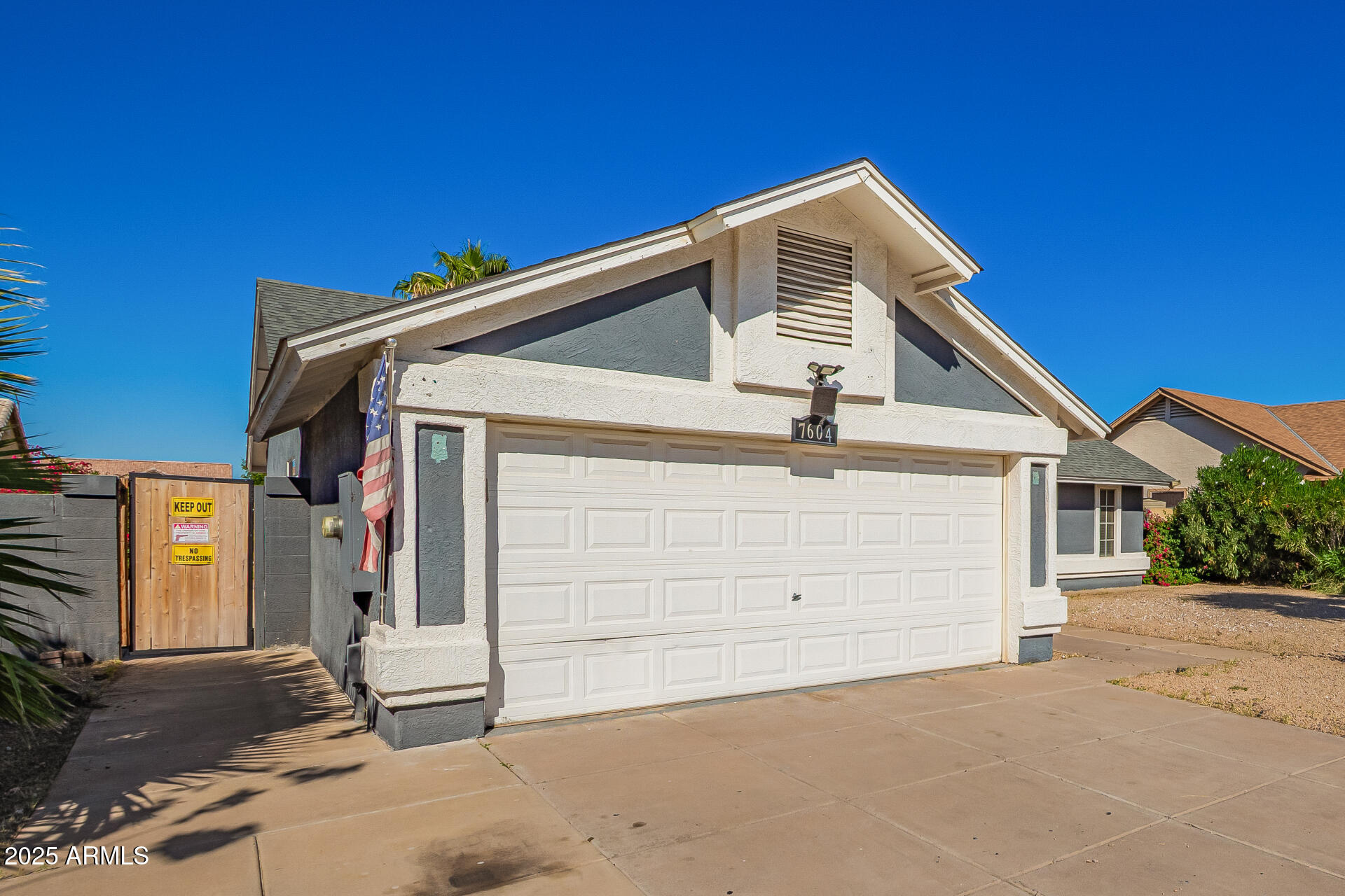 7604 W YUCCA Street