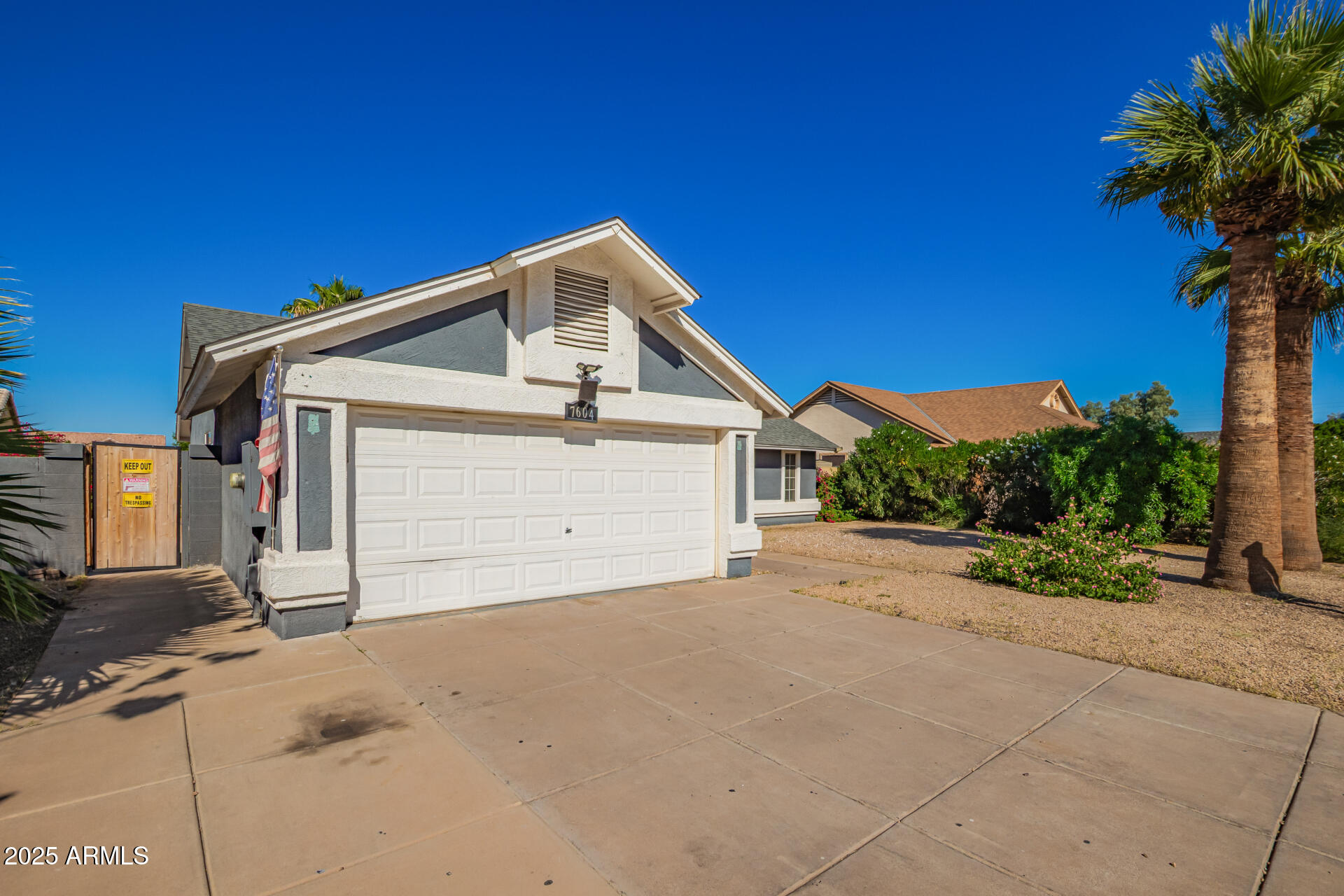 7604 W YUCCA Street