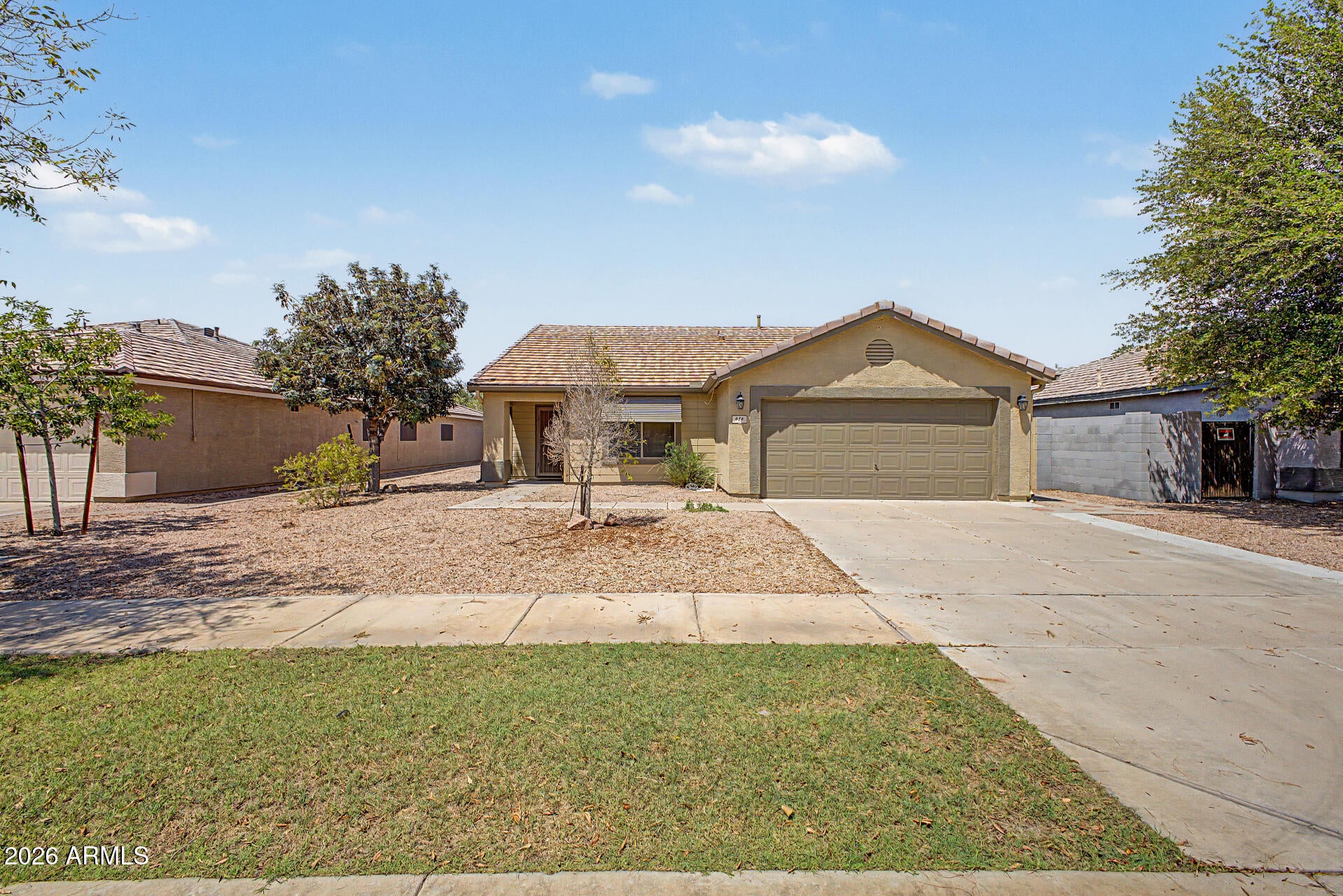 454 W COTTON Lane