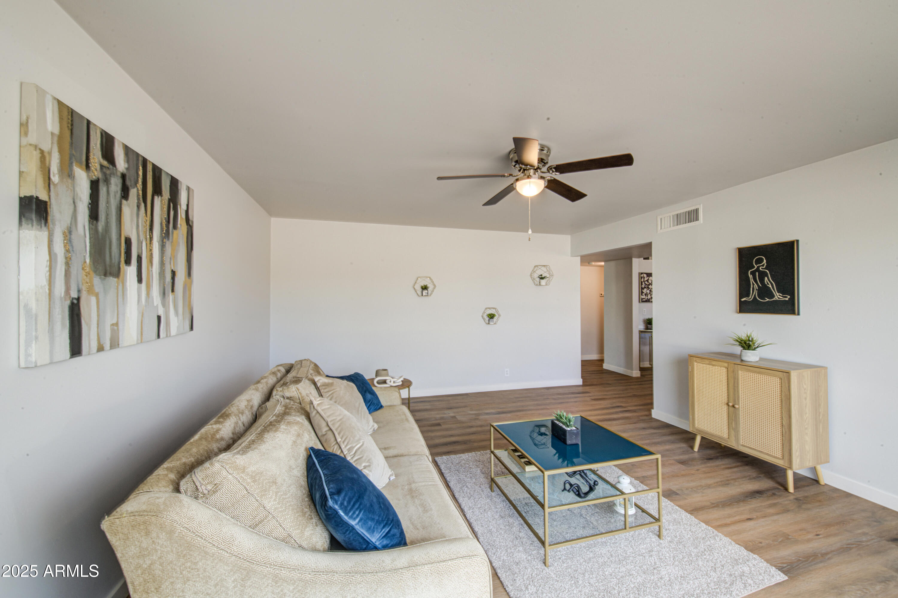 6027 E DUNCAN Street