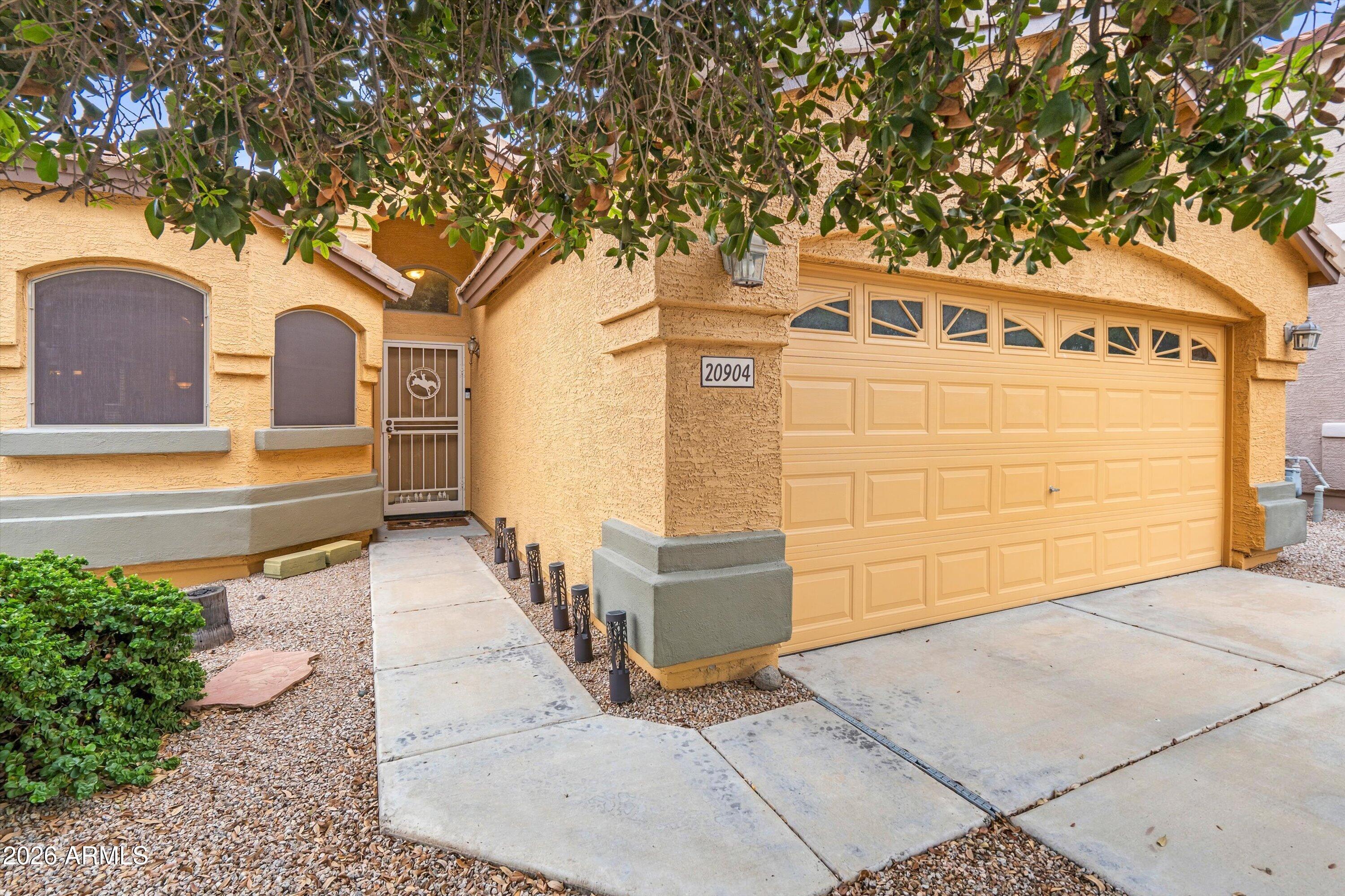 20904 N 39TH Place