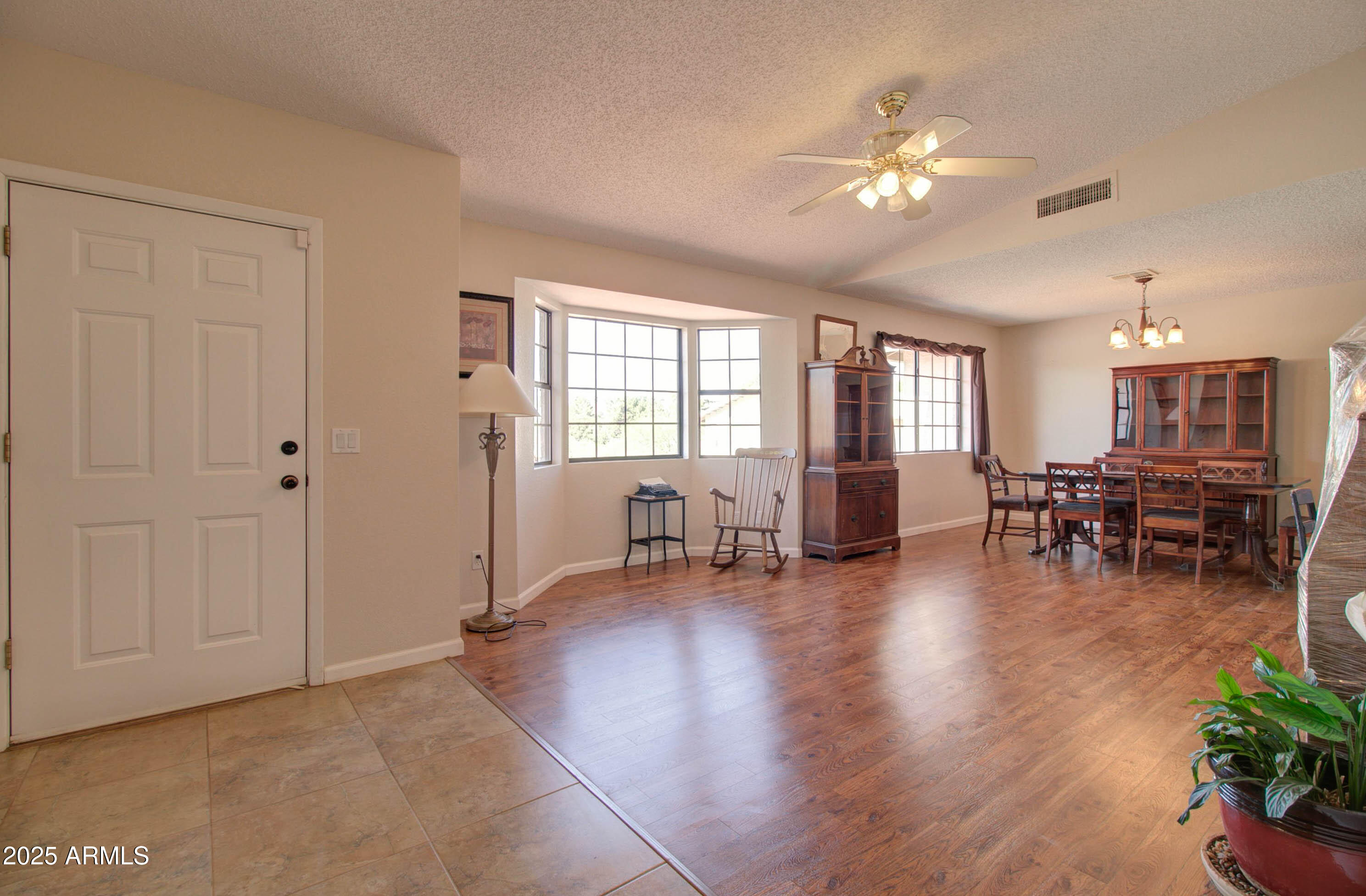 5808 S Miami Gardens Drive