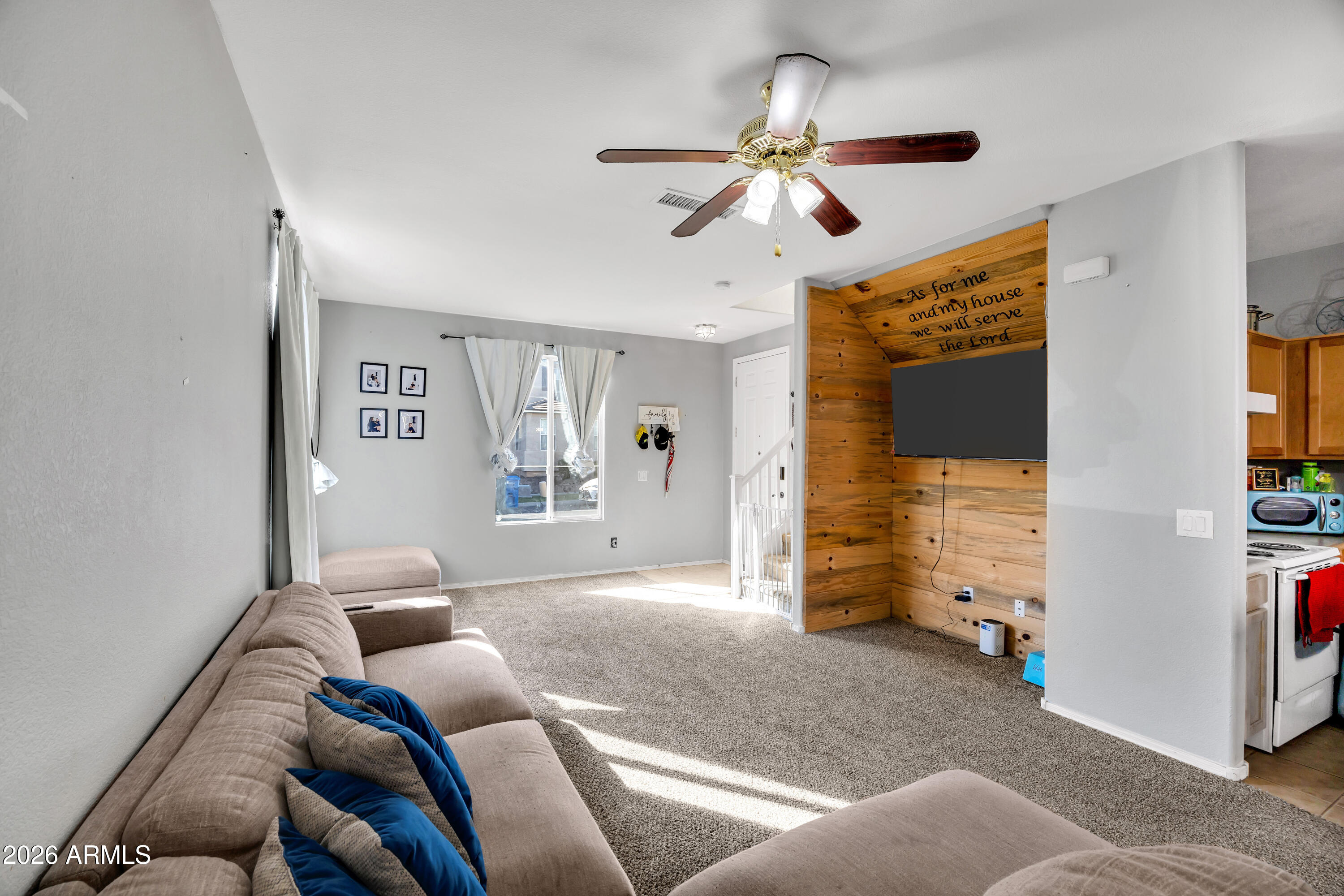 1430 E ROMLEY Avenue