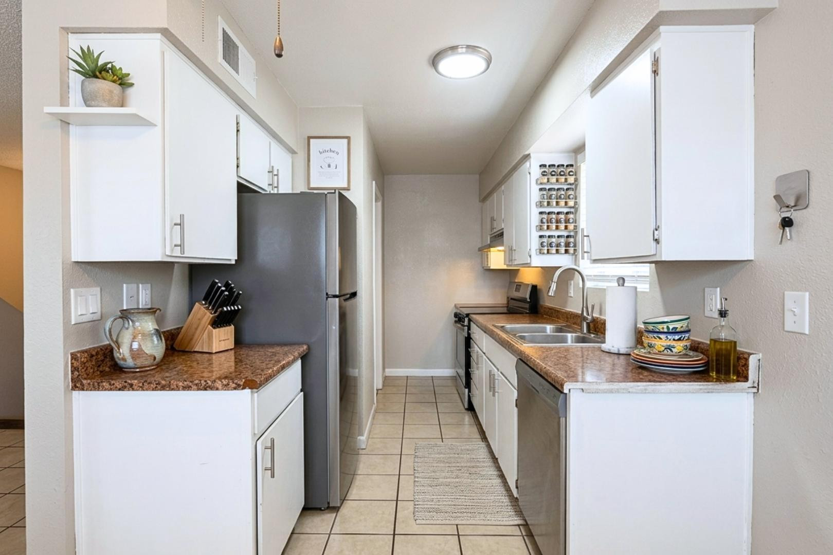 719 W 1st Avenue Apt 103