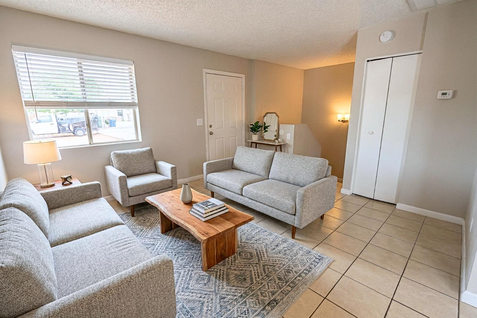 719 W 1st Avenue Apt 103