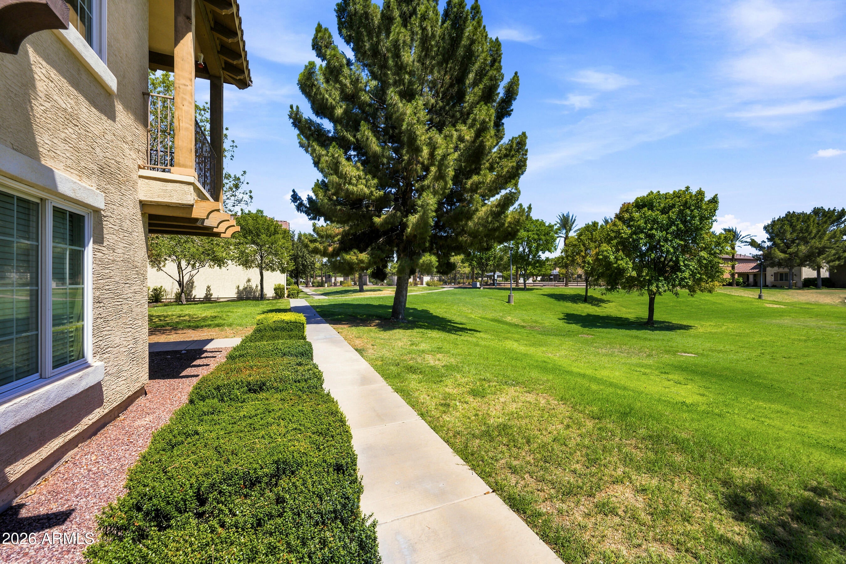 3691 E LESLIE Drive