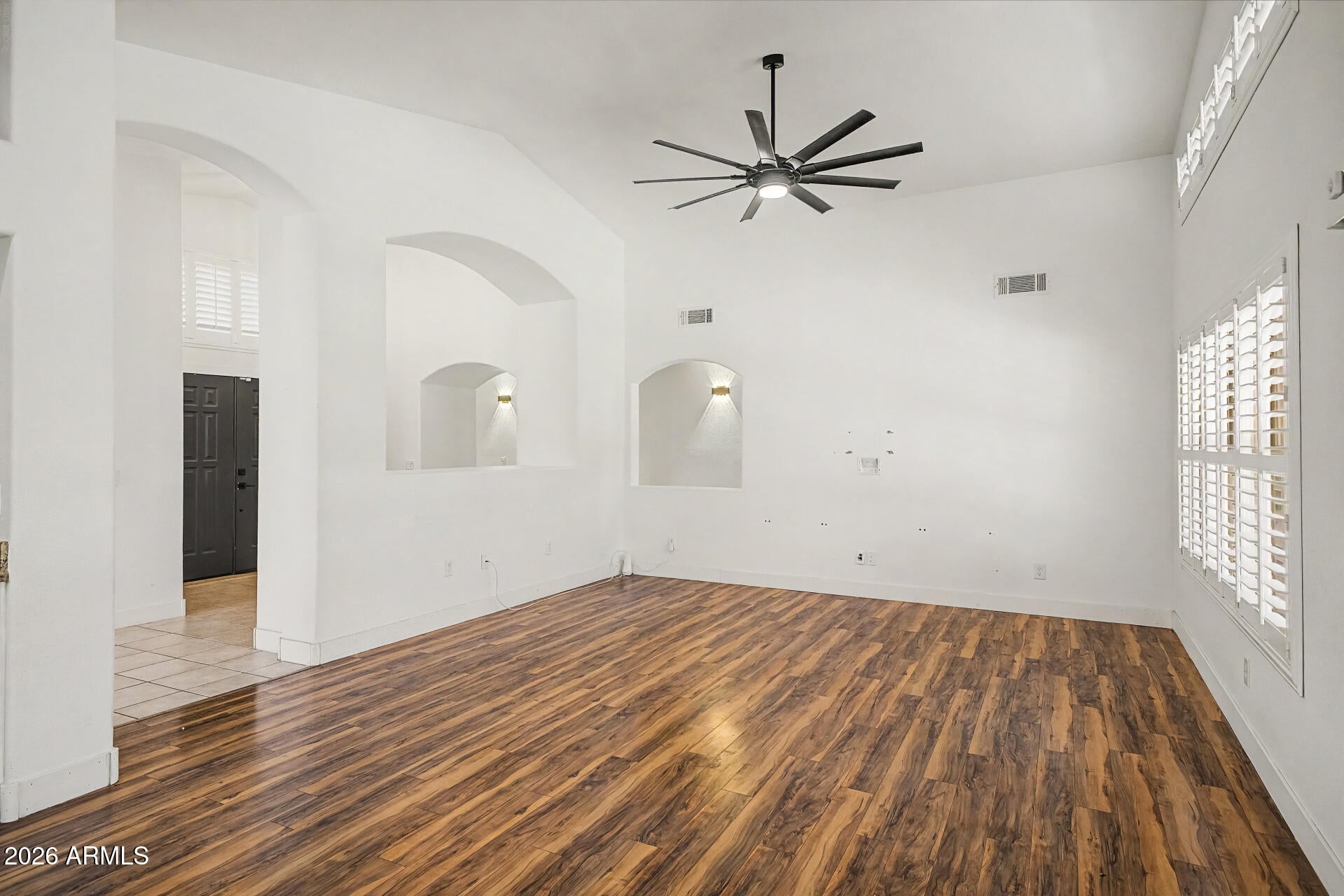 MESQUITE CANYON - Residential