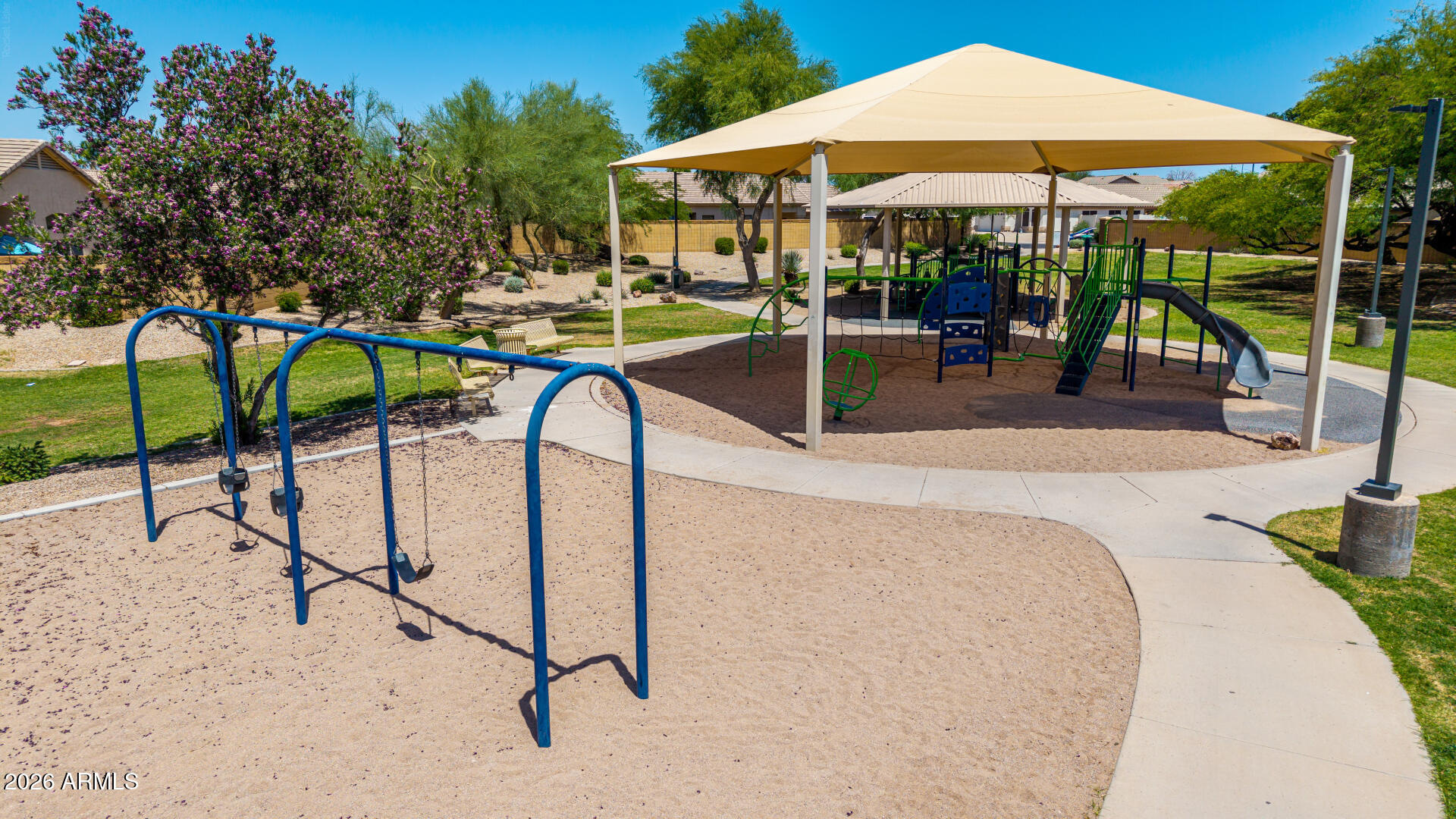 MESQUITE CANYON - Residential