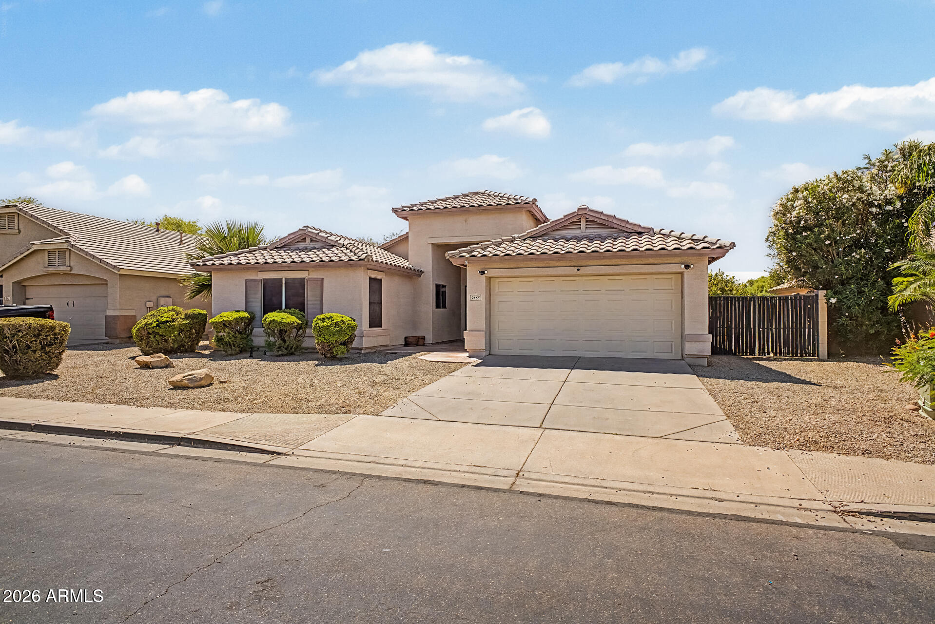 MESQUITE CANYON - Residential