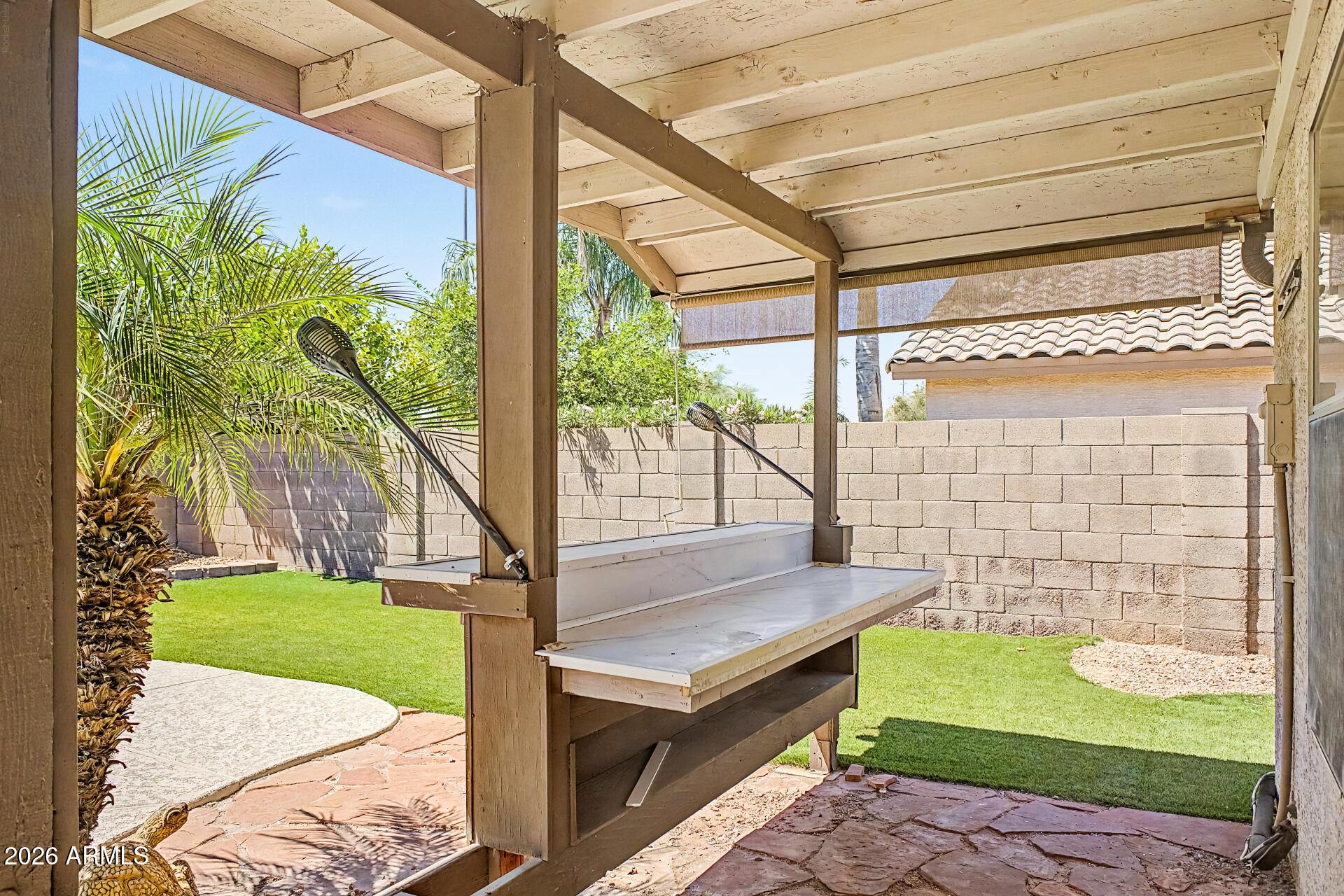 MESQUITE CANYON - Residential