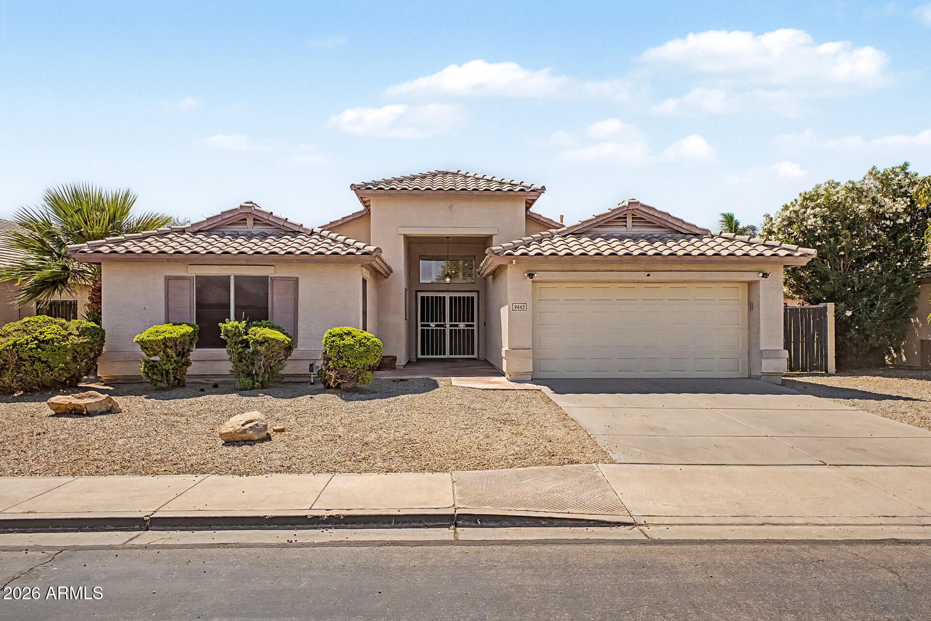 MESQUITE CANYON - Residential